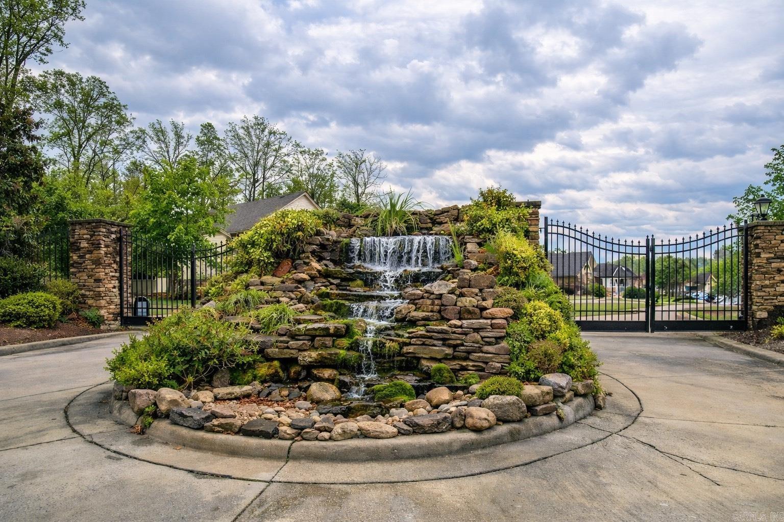 LOCHRIDGE ESTATES - Land