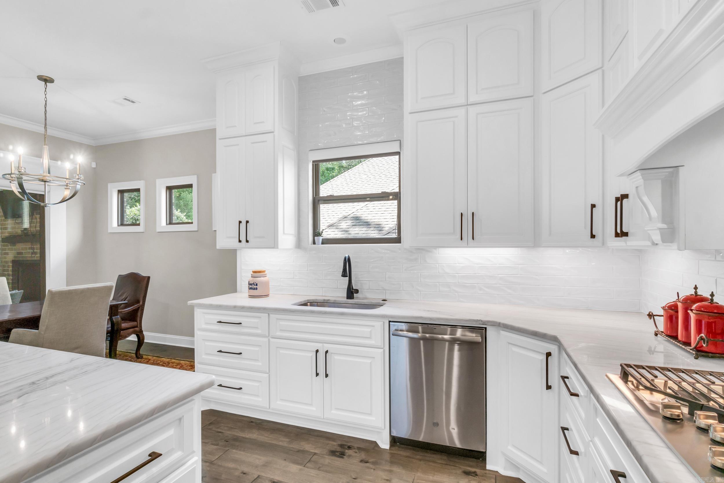 WOODLANDS EDGE - Residential