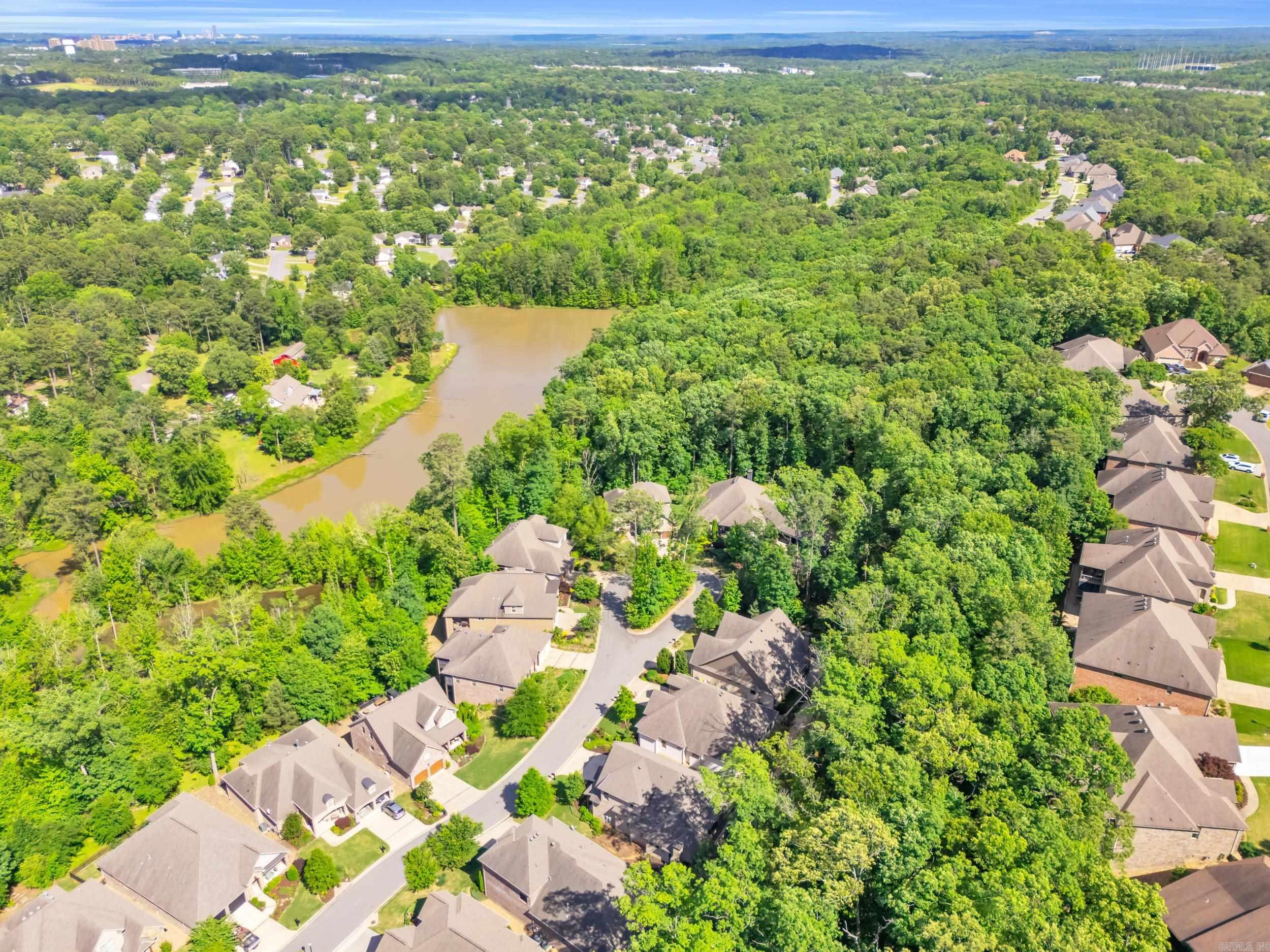 WOODLANDS EDGE - Residential