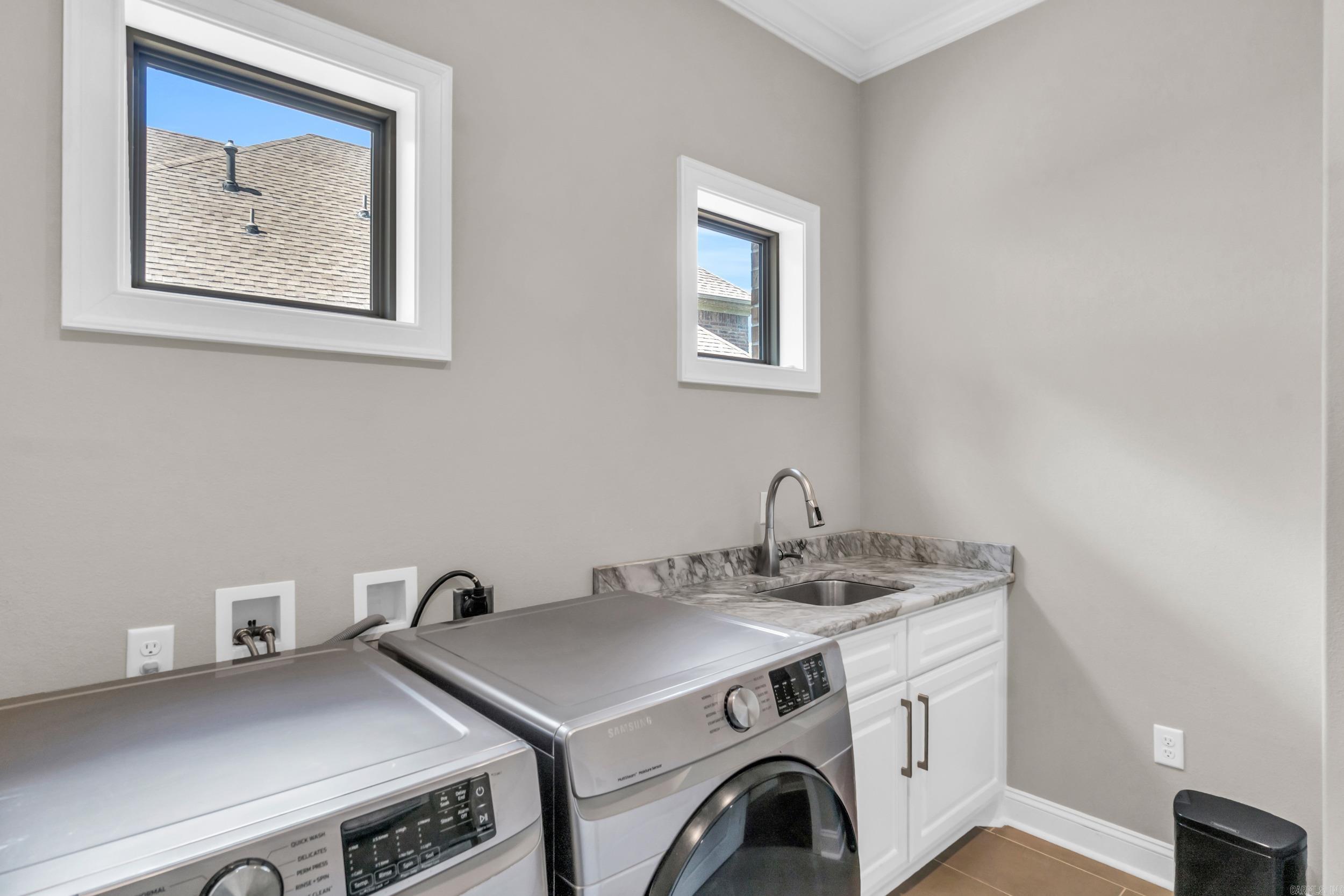 WOODLANDS EDGE - Residential