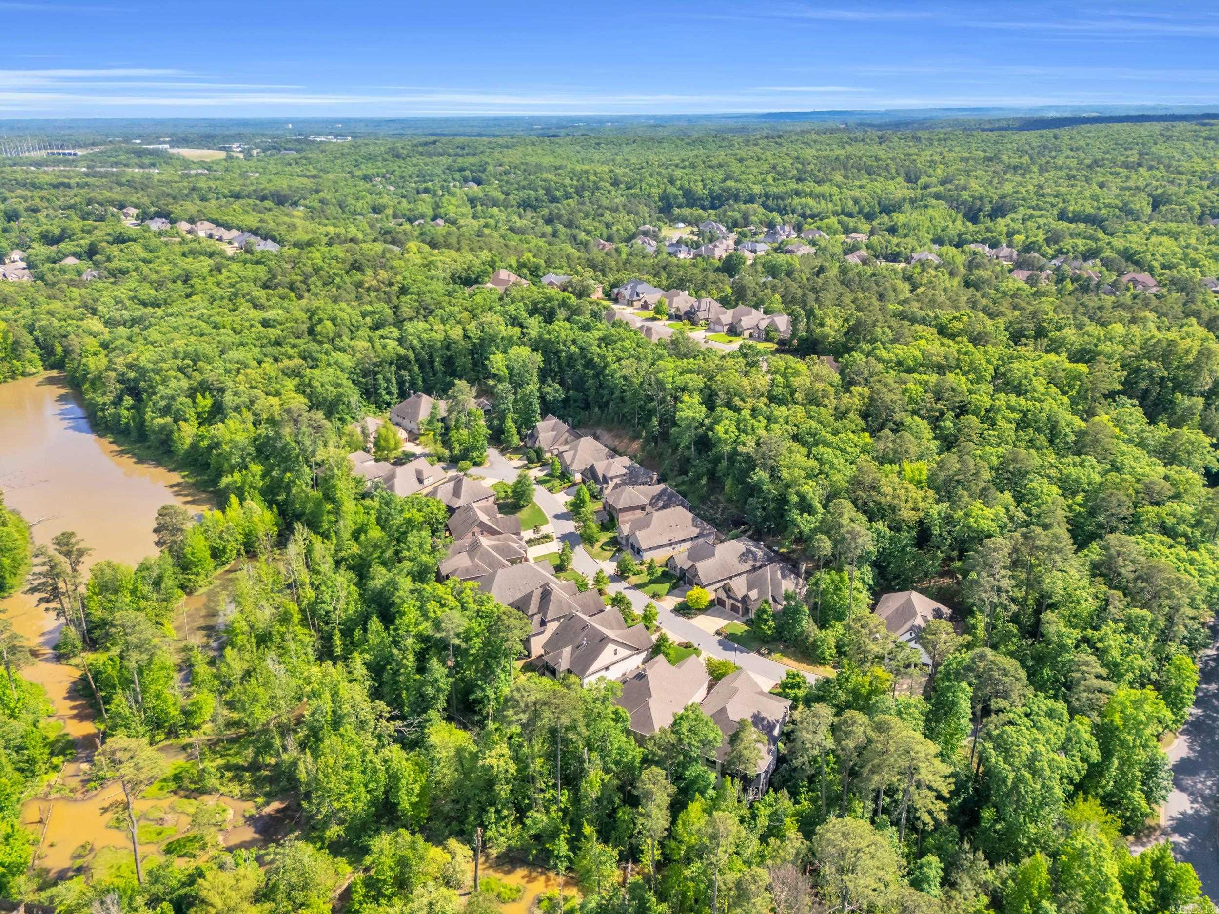 WOODLANDS EDGE - Residential