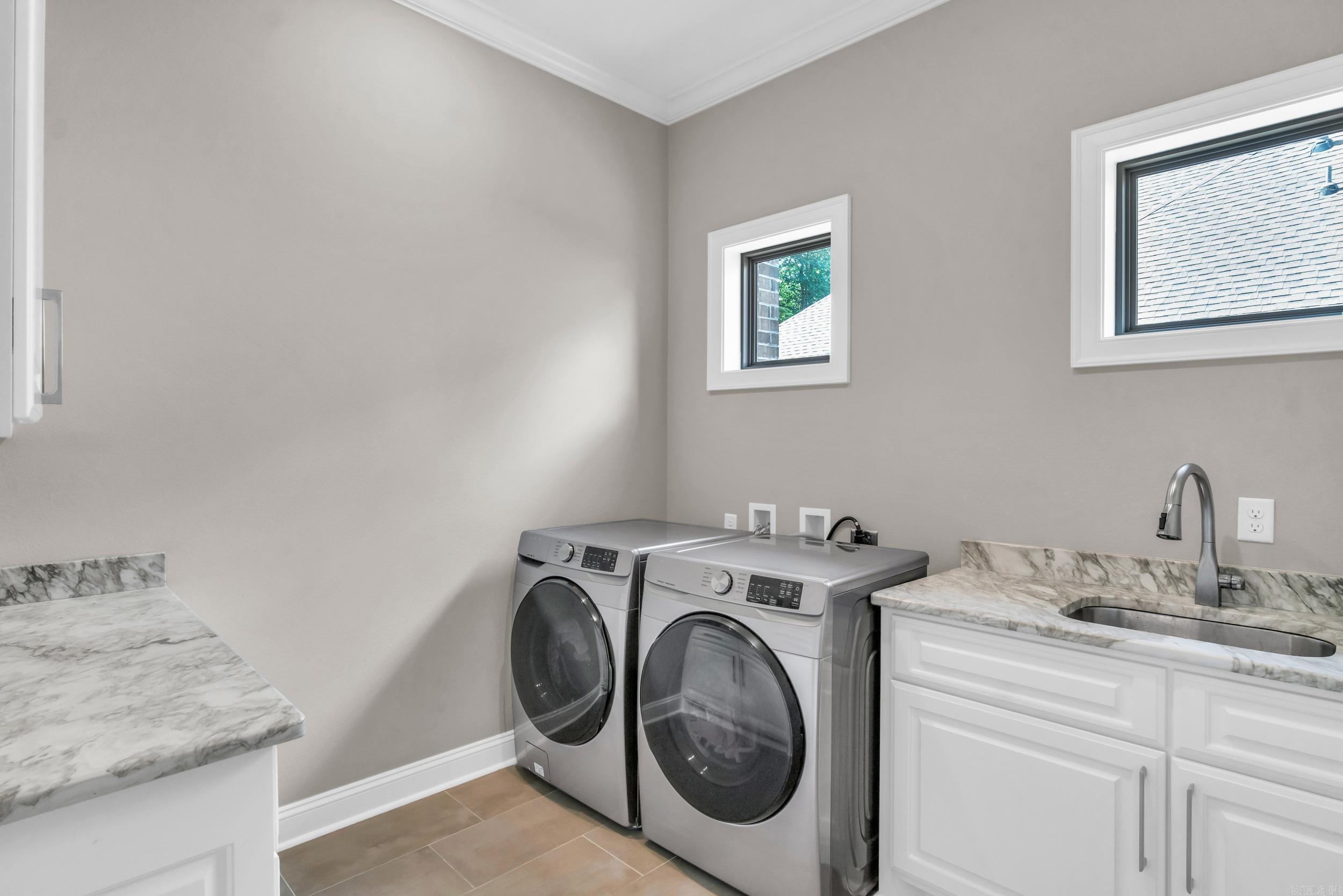 WOODLANDS EDGE - Residential