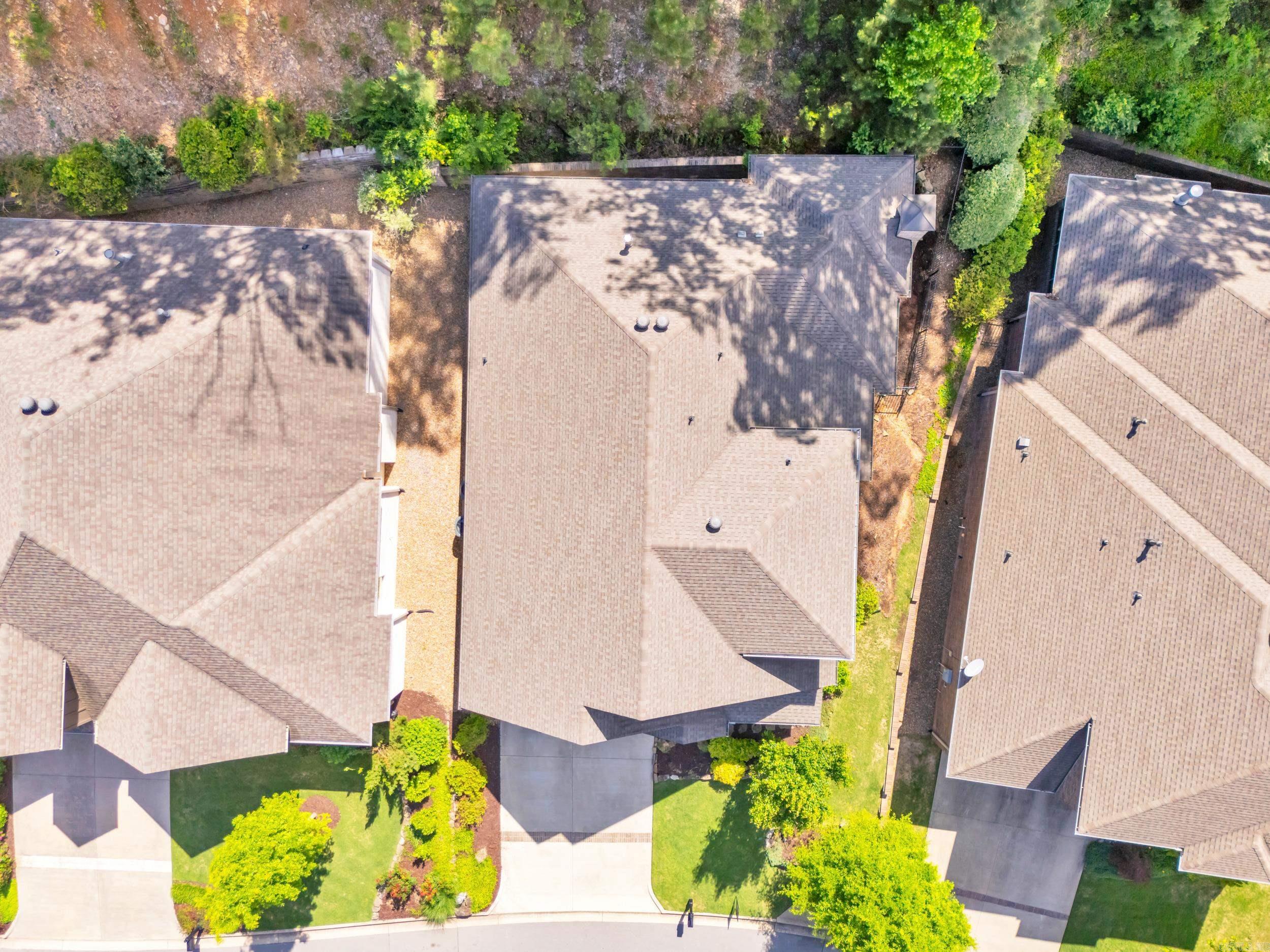 WOODLANDS EDGE - Residential