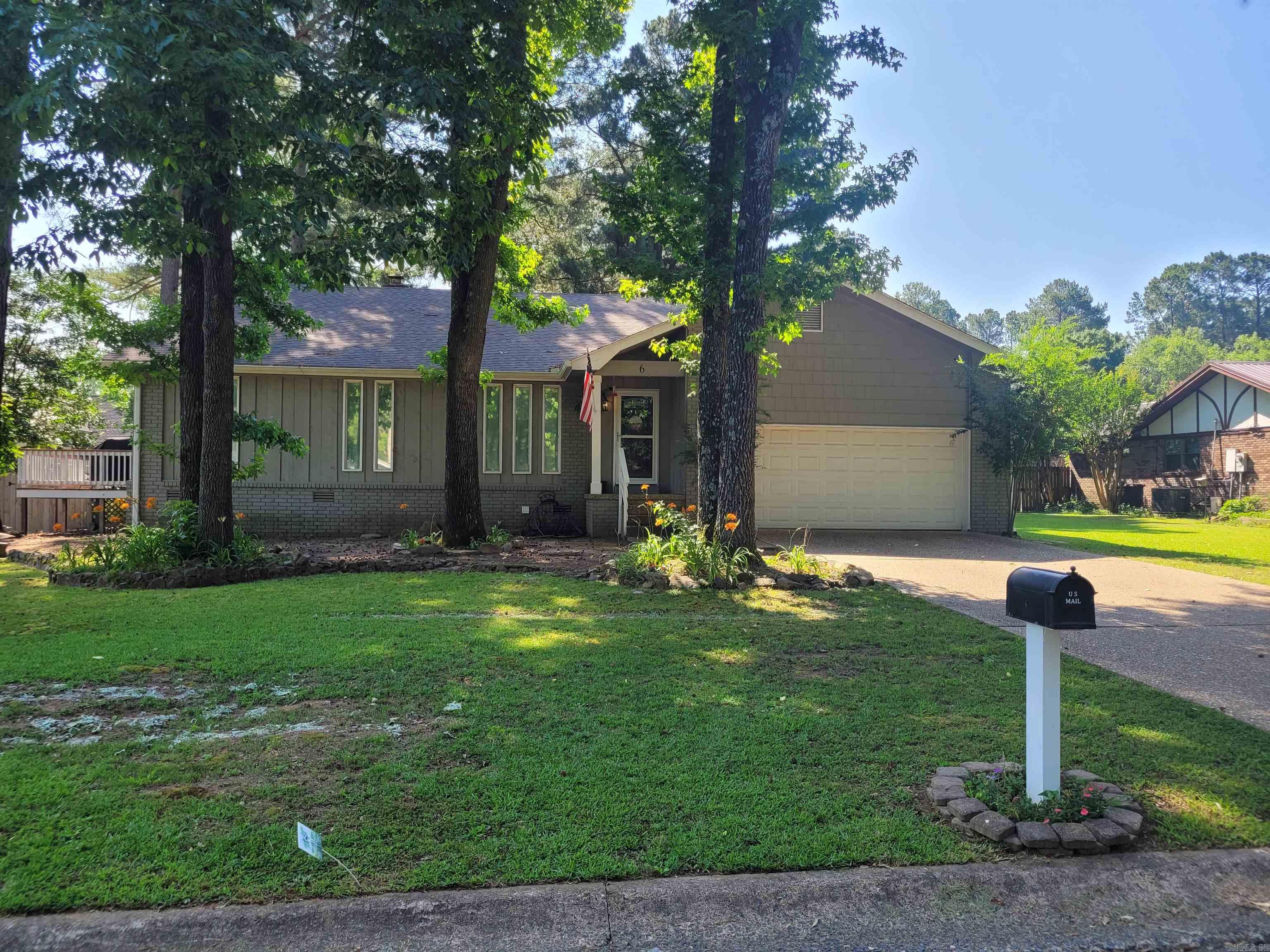 Large updated 4 bedroom 3 bath home with open floorplan, 2 living areas, granite counters and bar, stainless steel appliances and gas fireplace. Has a large fenced in back yard and new deck. Online application link; https://irealtyar.managebuilding.com/Resident/rental-application/new