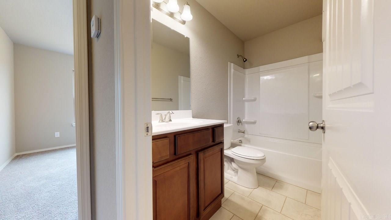 STONEHENGE PLACE - Residential