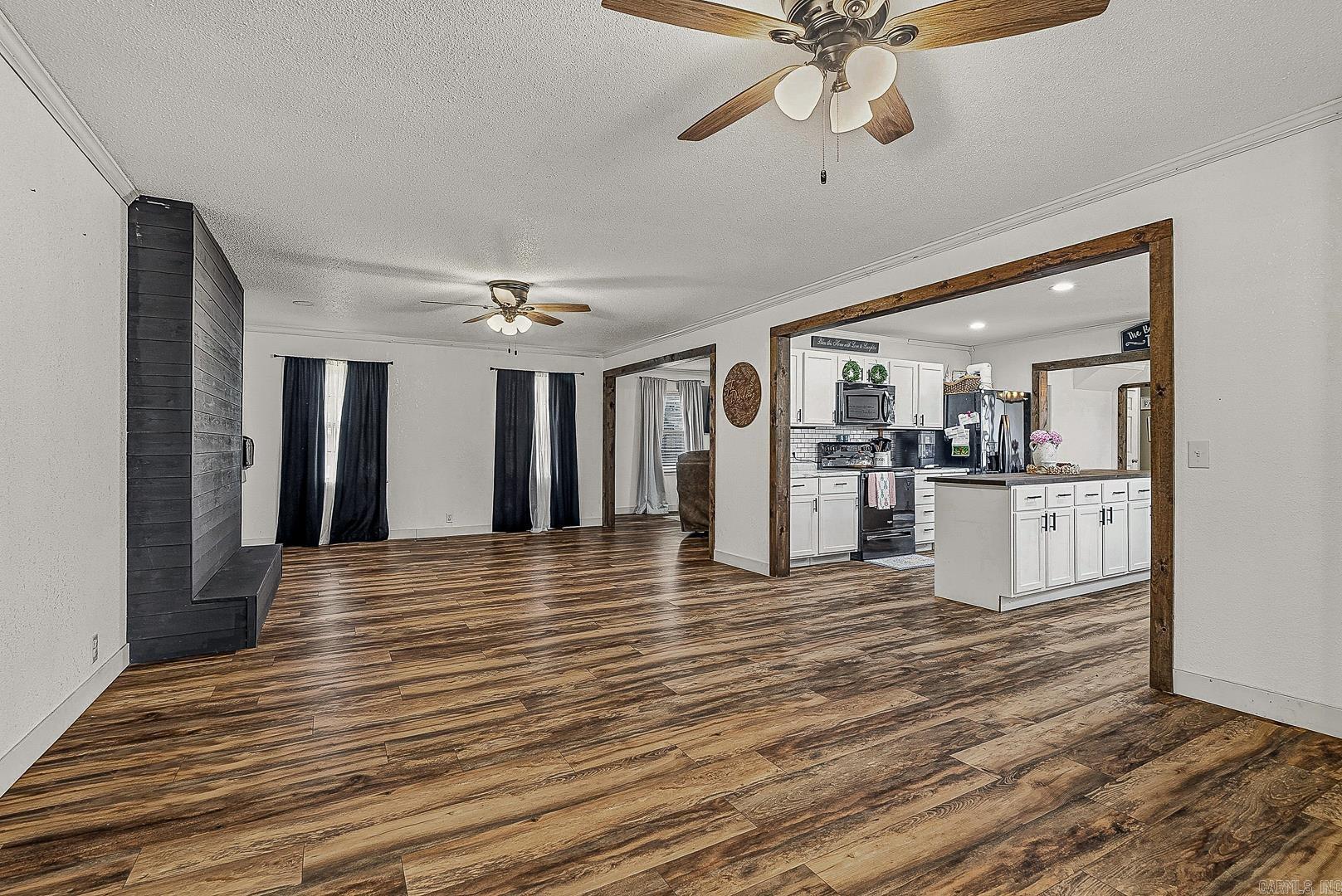 LYNNDALE - Residential