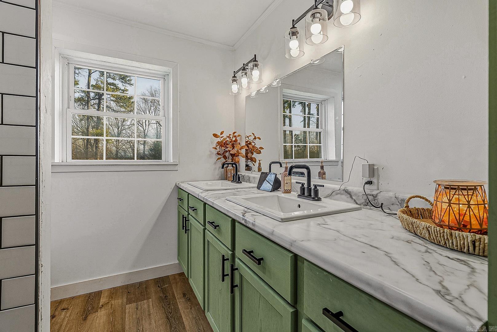 LYNNDALE - Residential