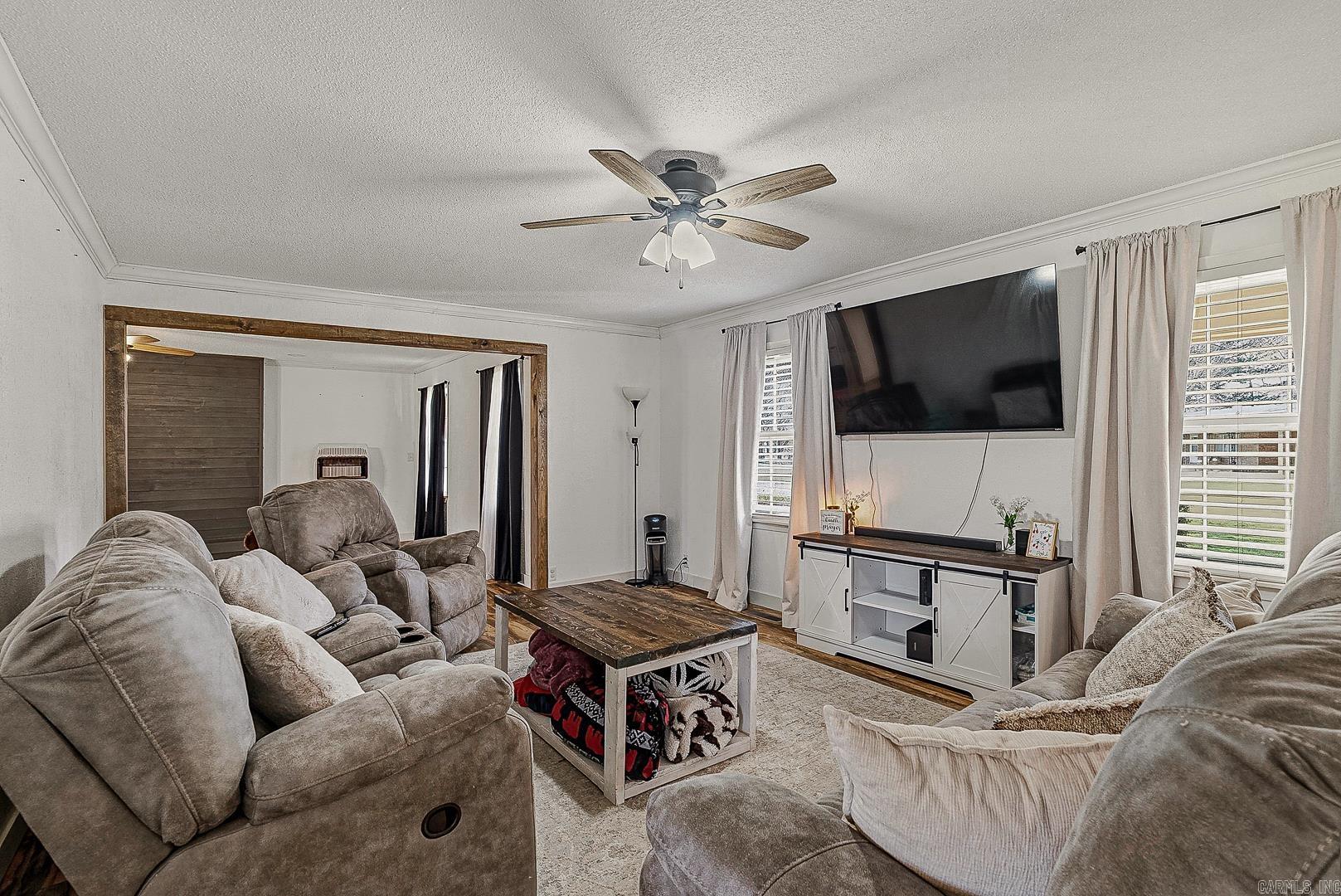 LYNNDALE - Residential