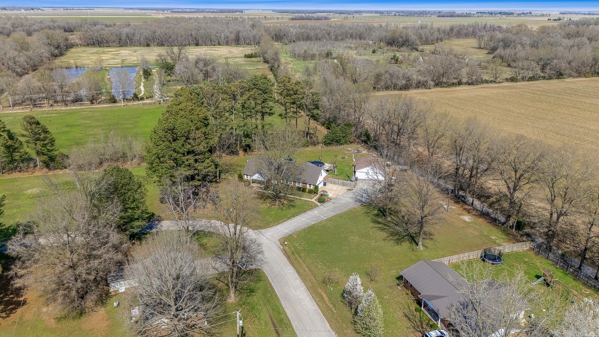 LYNNDALE - Residential