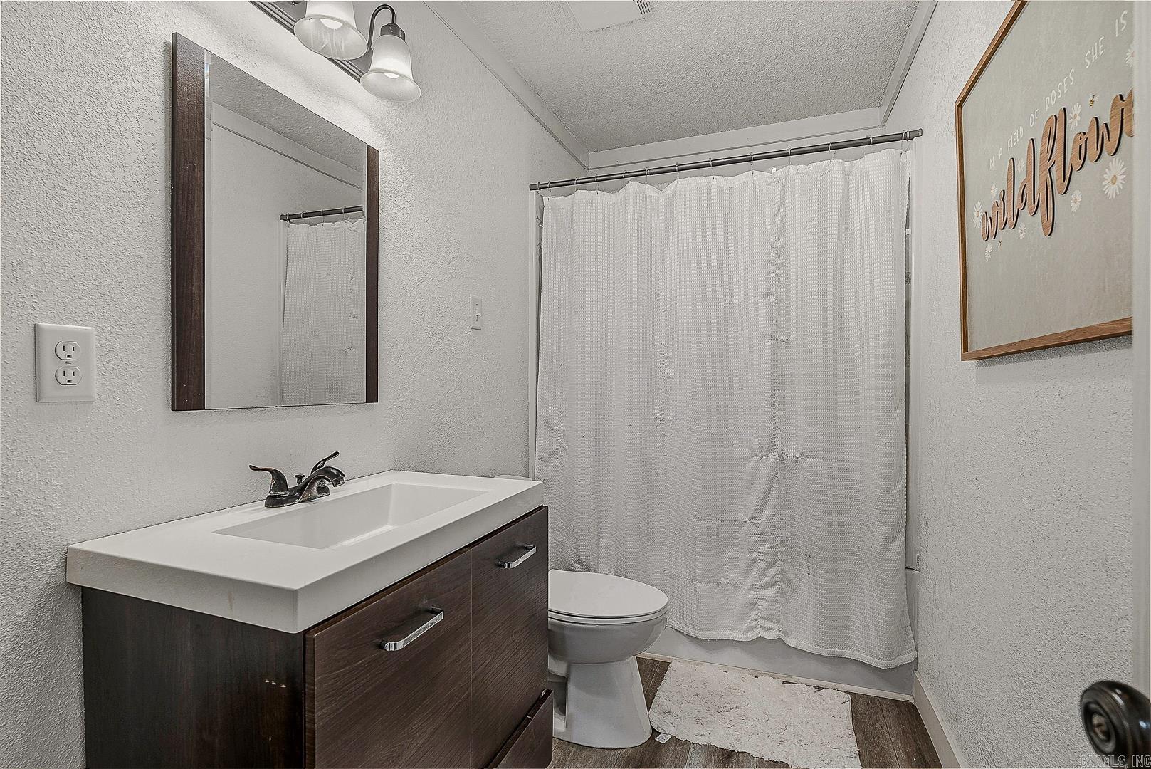 LYNNDALE - Residential