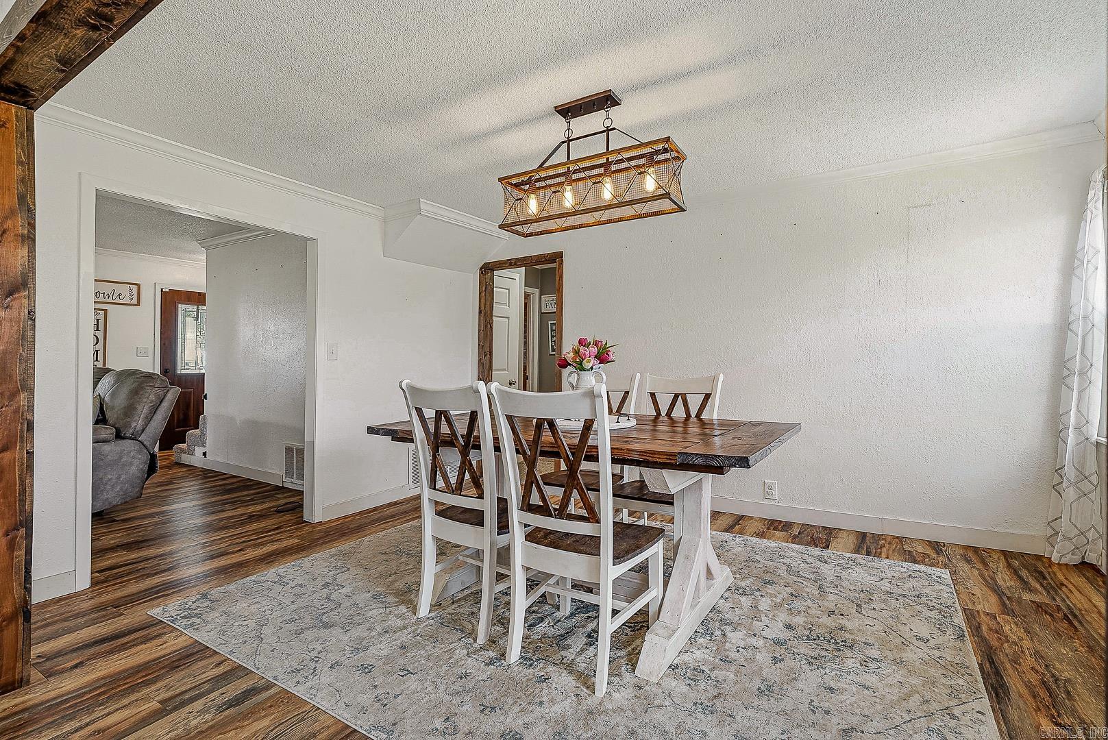 LYNNDALE - Residential