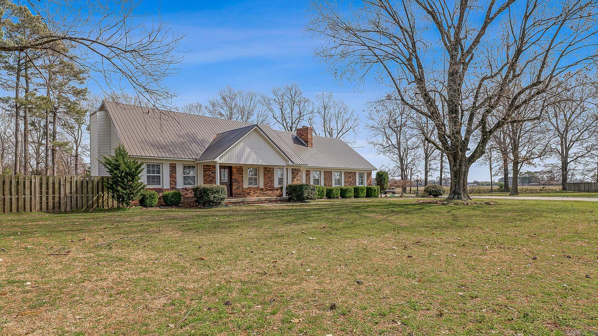 LYNNDALE - Residential