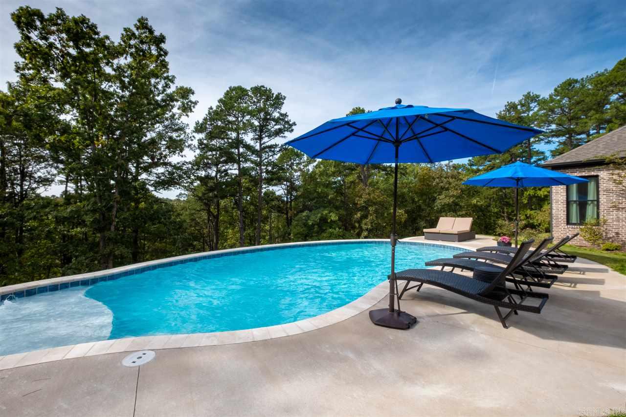 CHENAL DOWNS - Residential