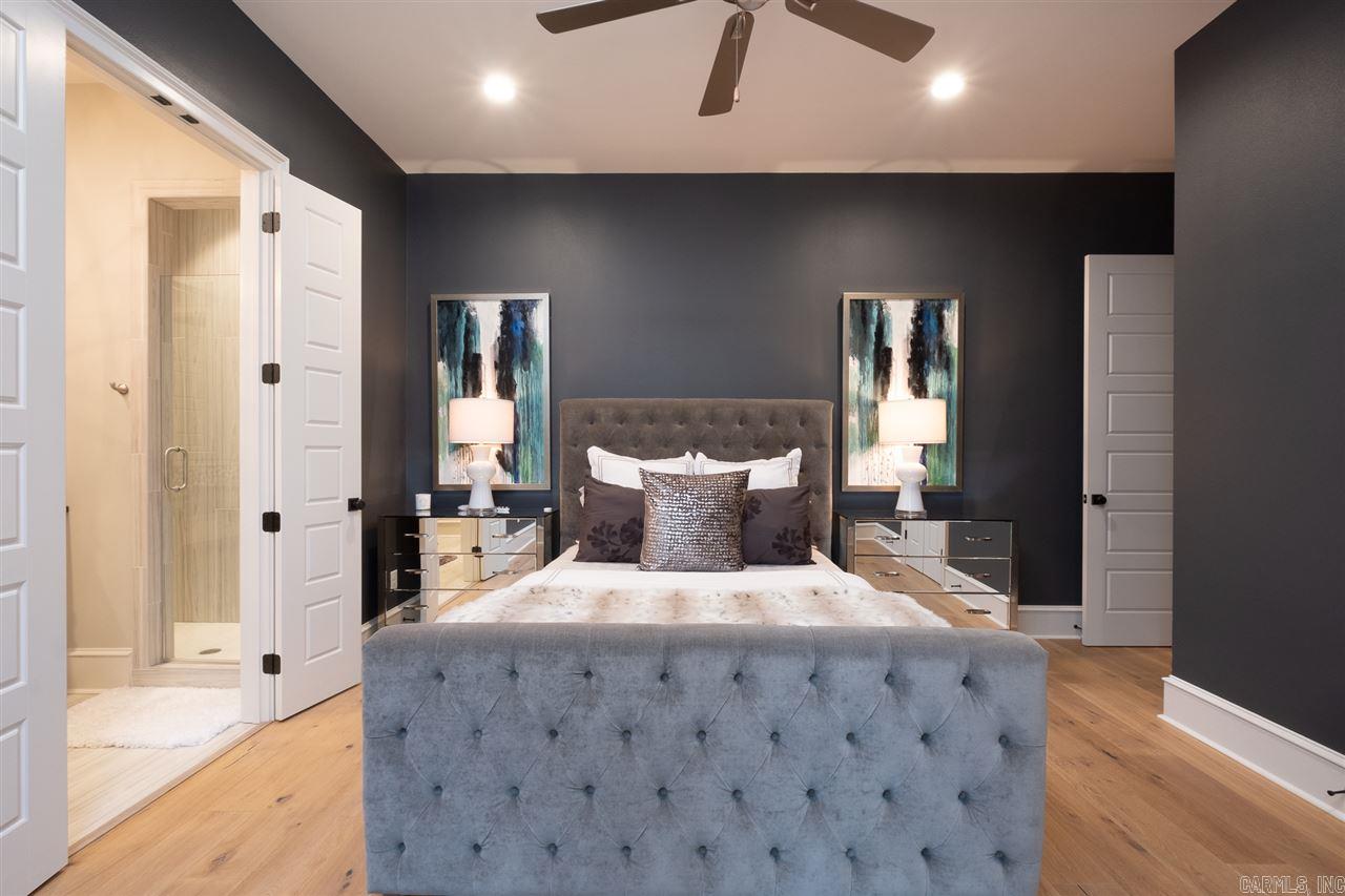 CHENAL DOWNS - Residential
