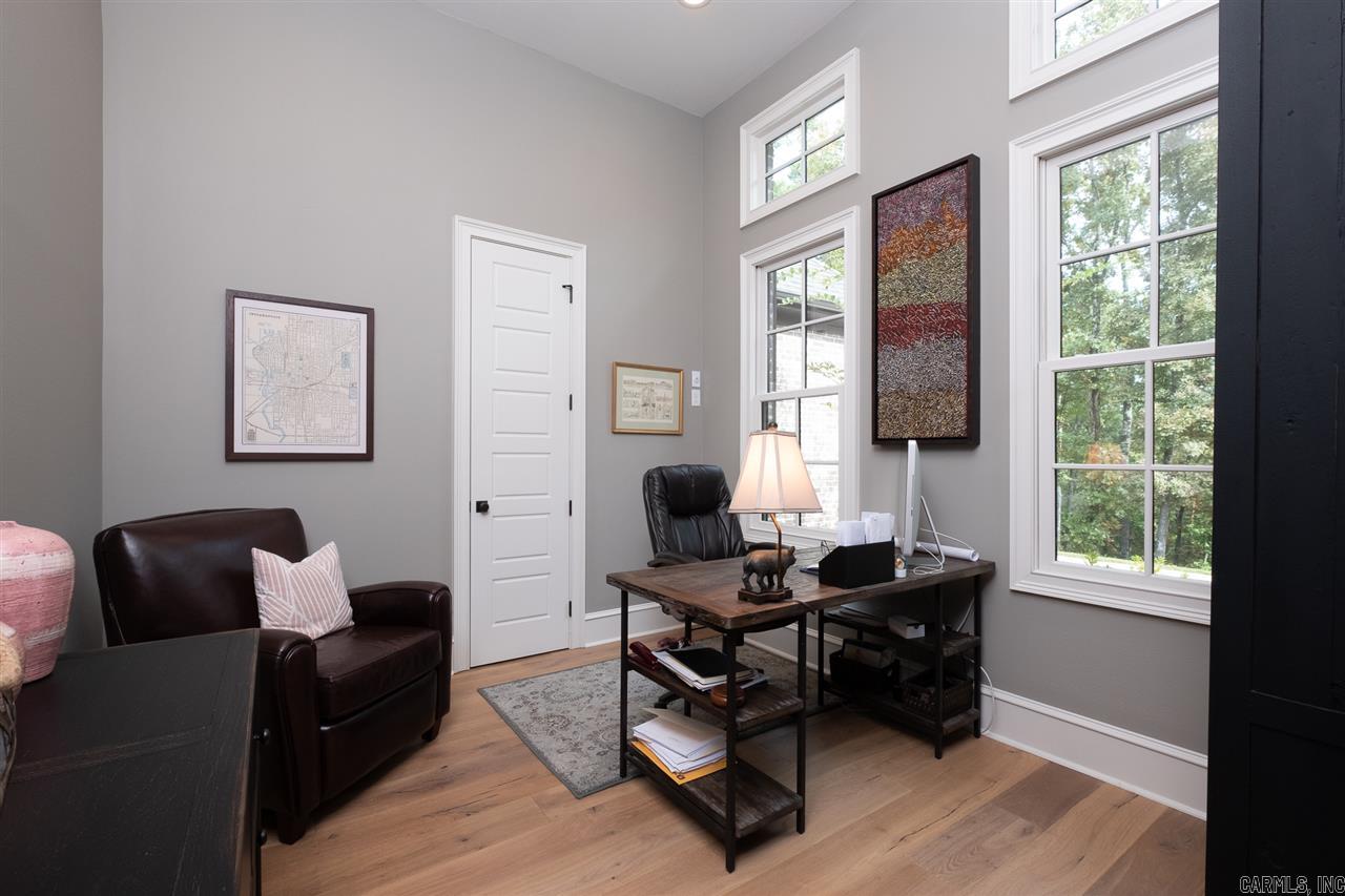 CHENAL DOWNS - Residential