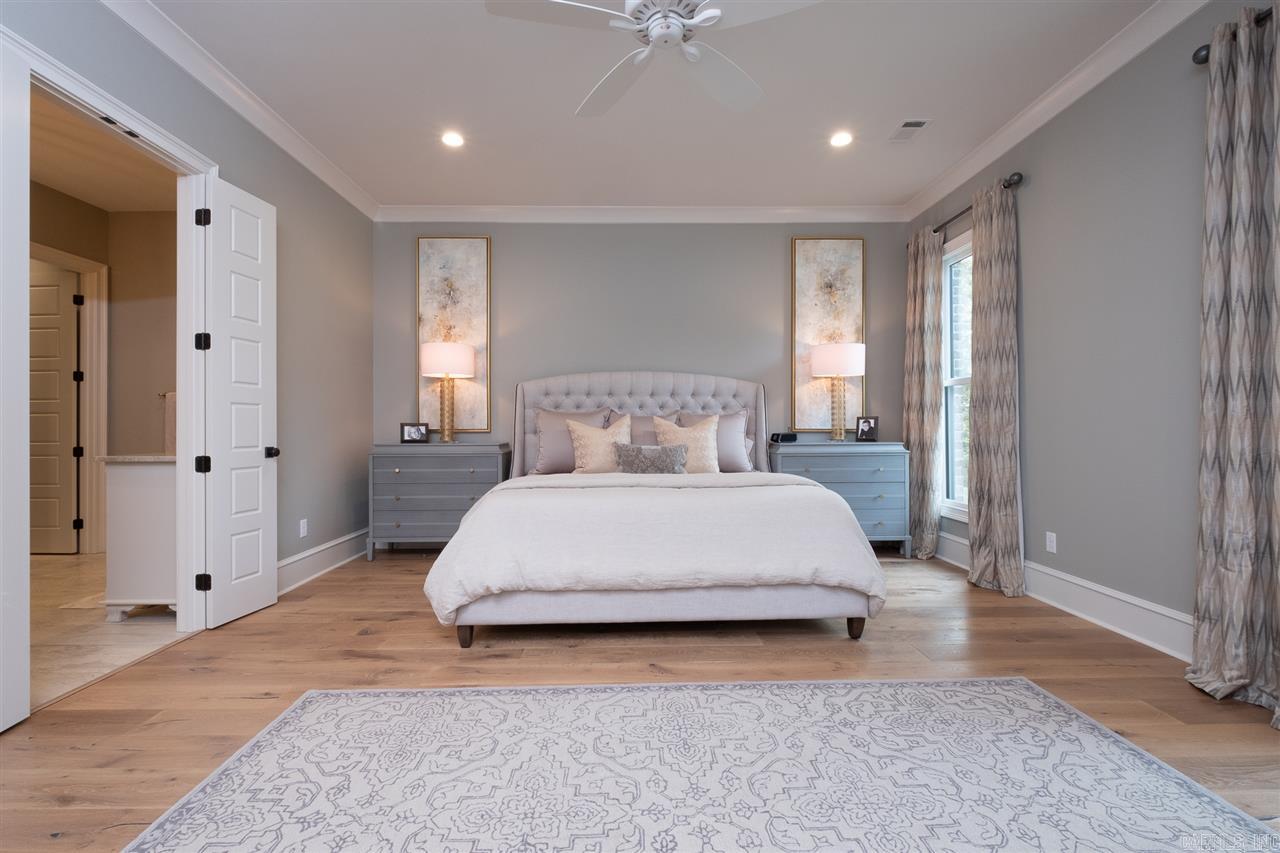 CHENAL DOWNS - Residential