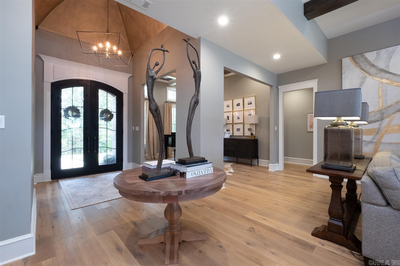 CHENAL DOWNS - Residential