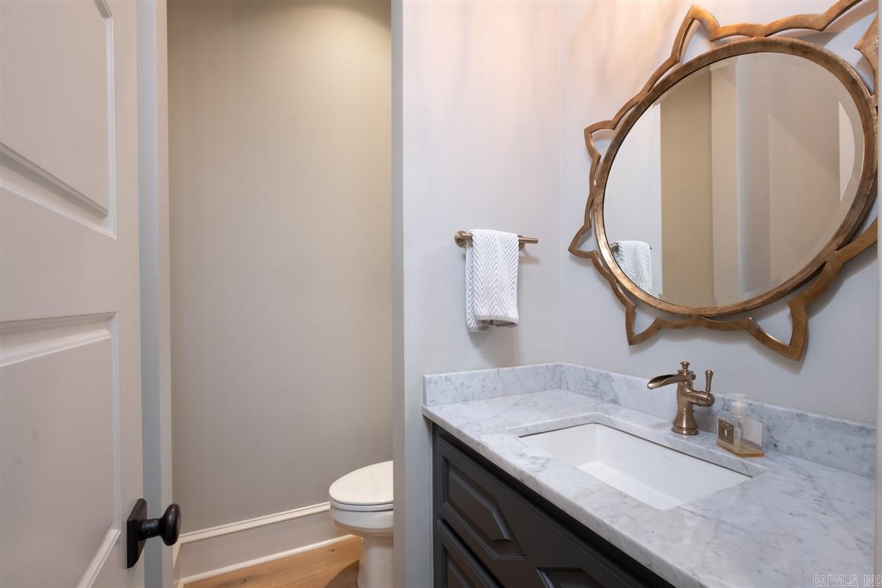 CHENAL DOWNS - Residential