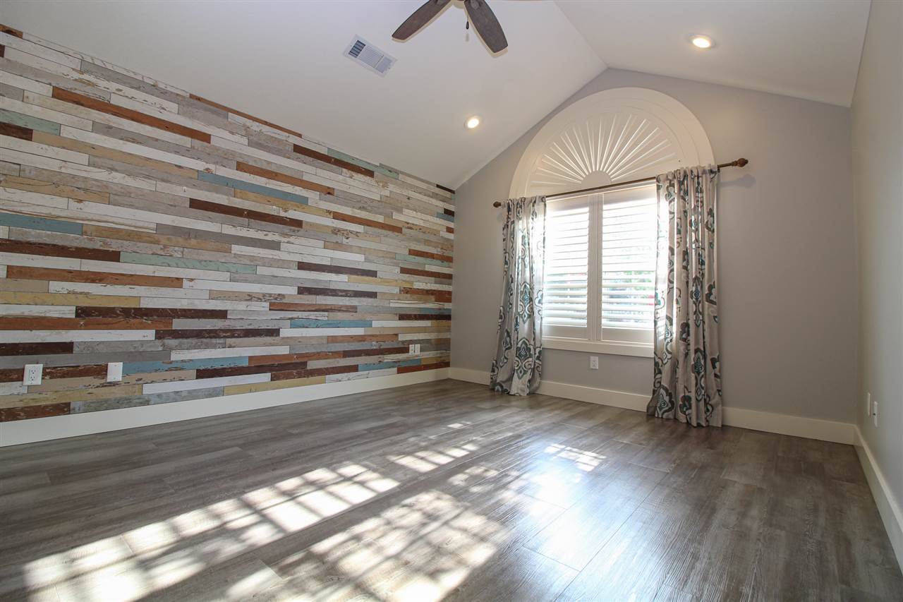 ENCLAVE - Residential