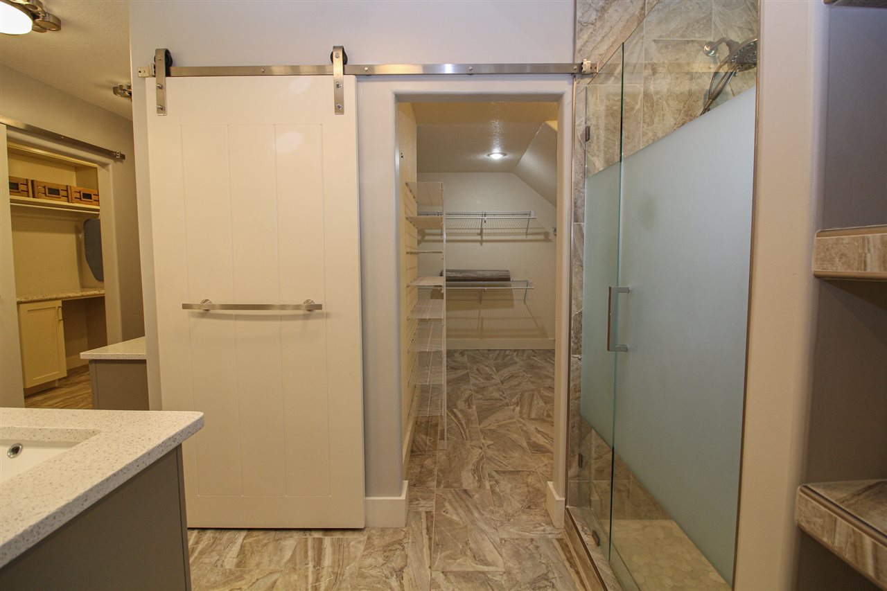 ENCLAVE - Residential
