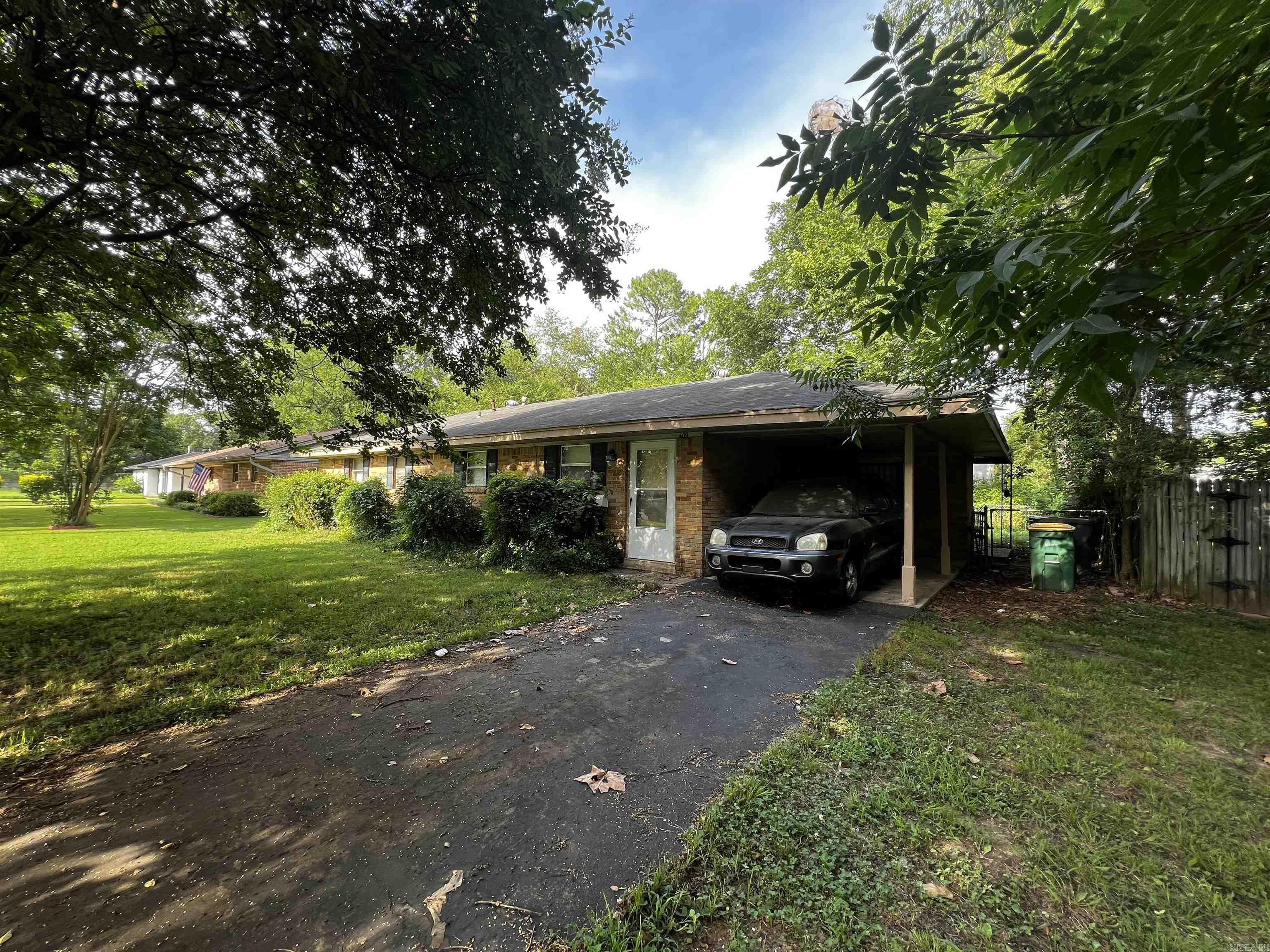 SUNNYMEADE - Residential