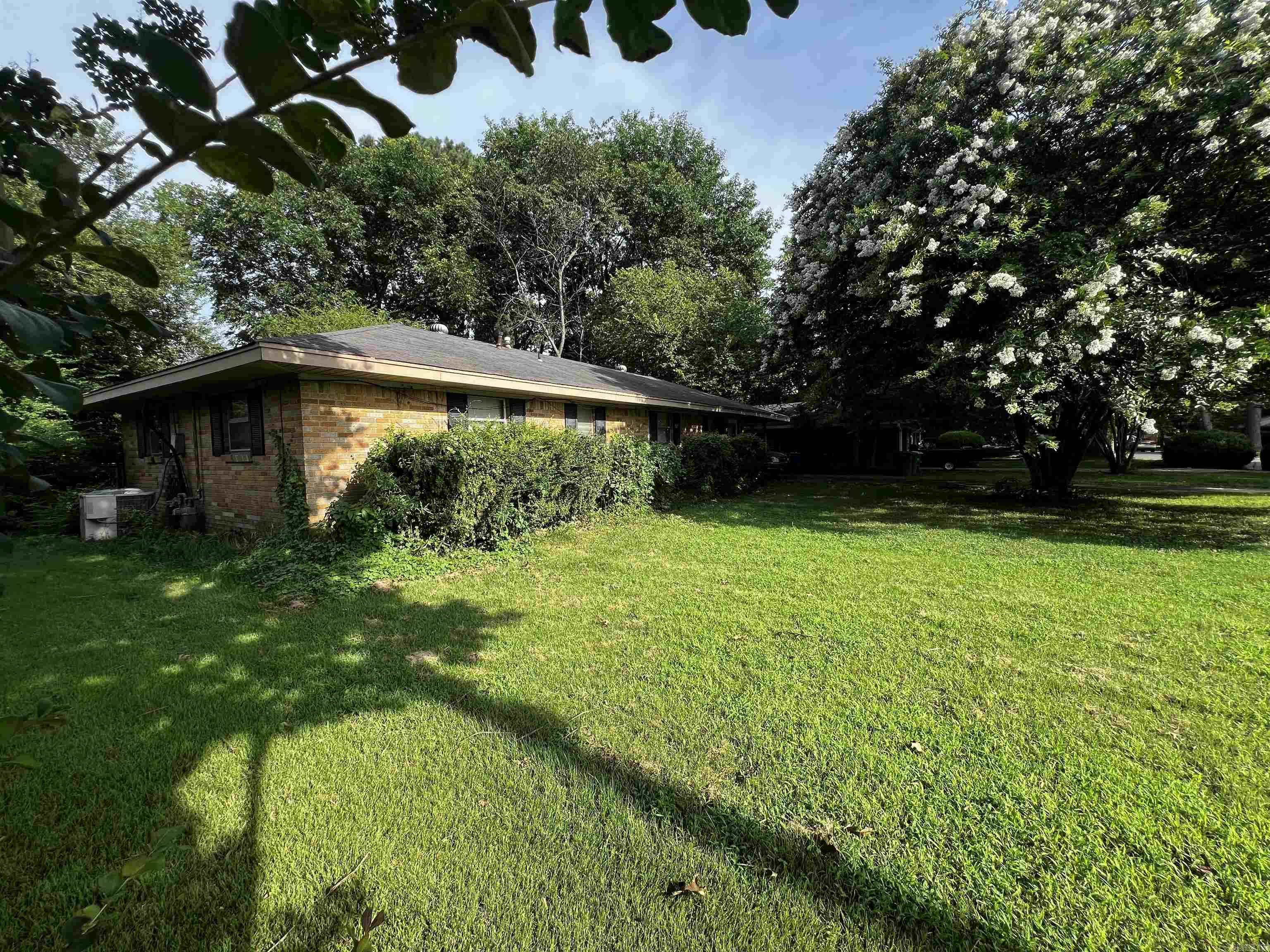SUNNYMEADE - Residential