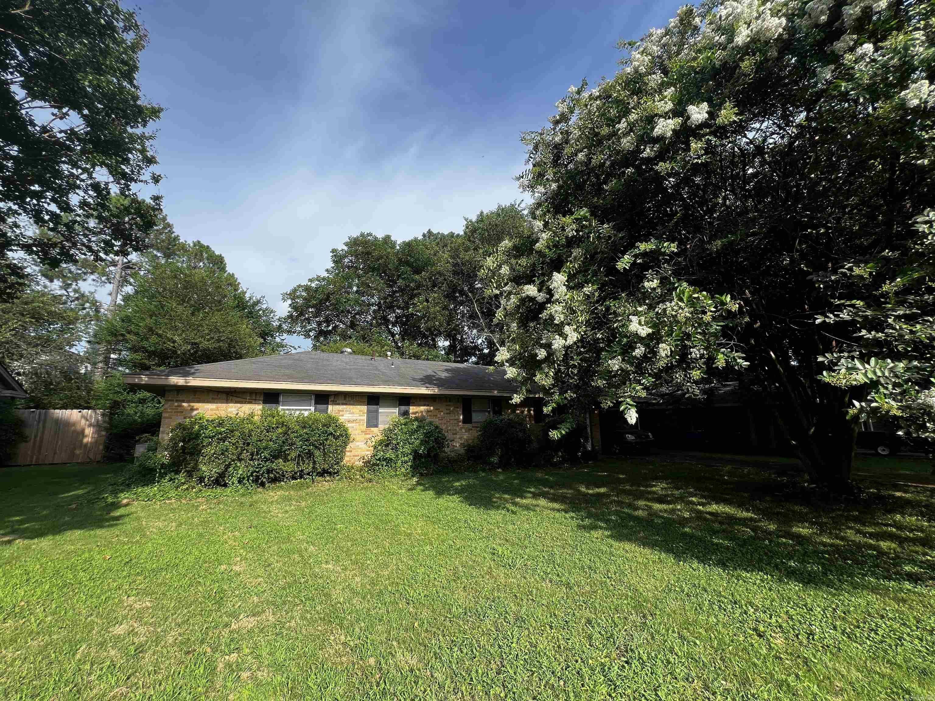 SUNNYMEADE - Residential