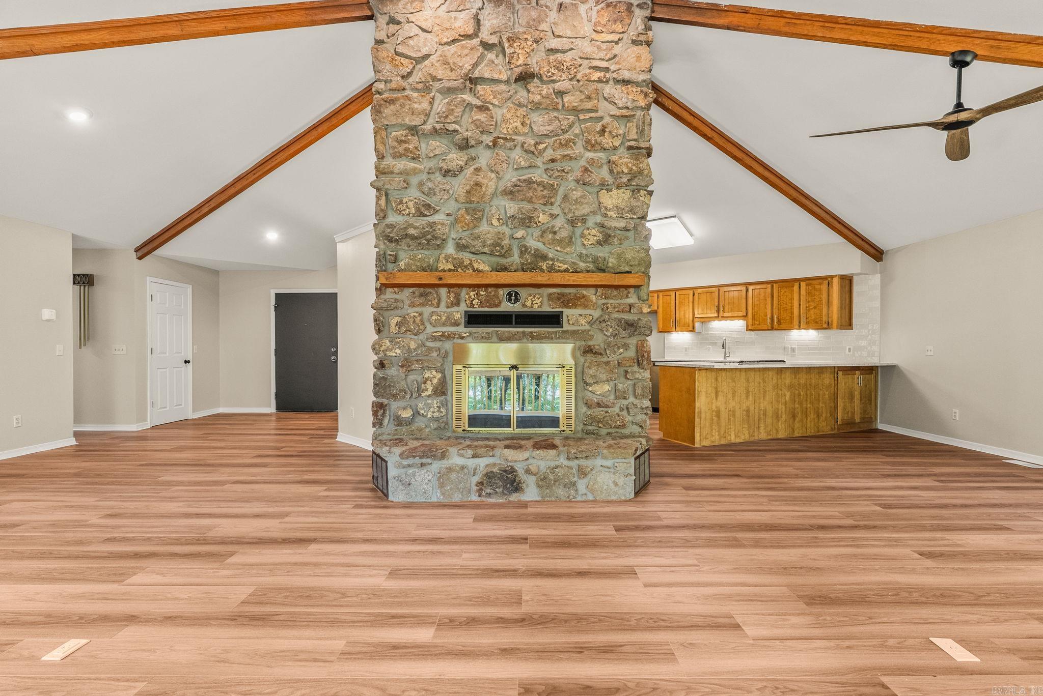 HAMILTON HILLS - Residential