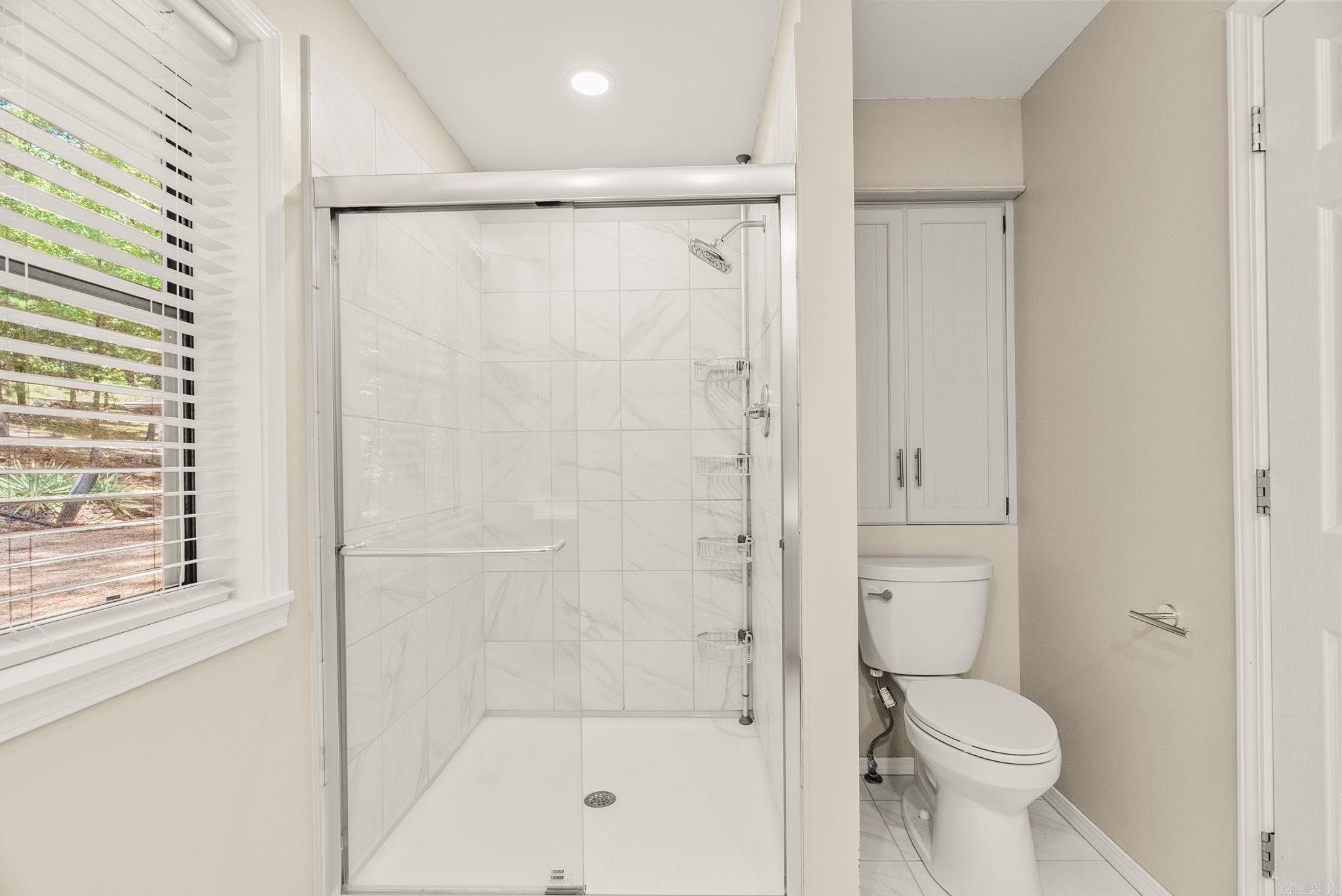 HAMILTON HILLS - Residential