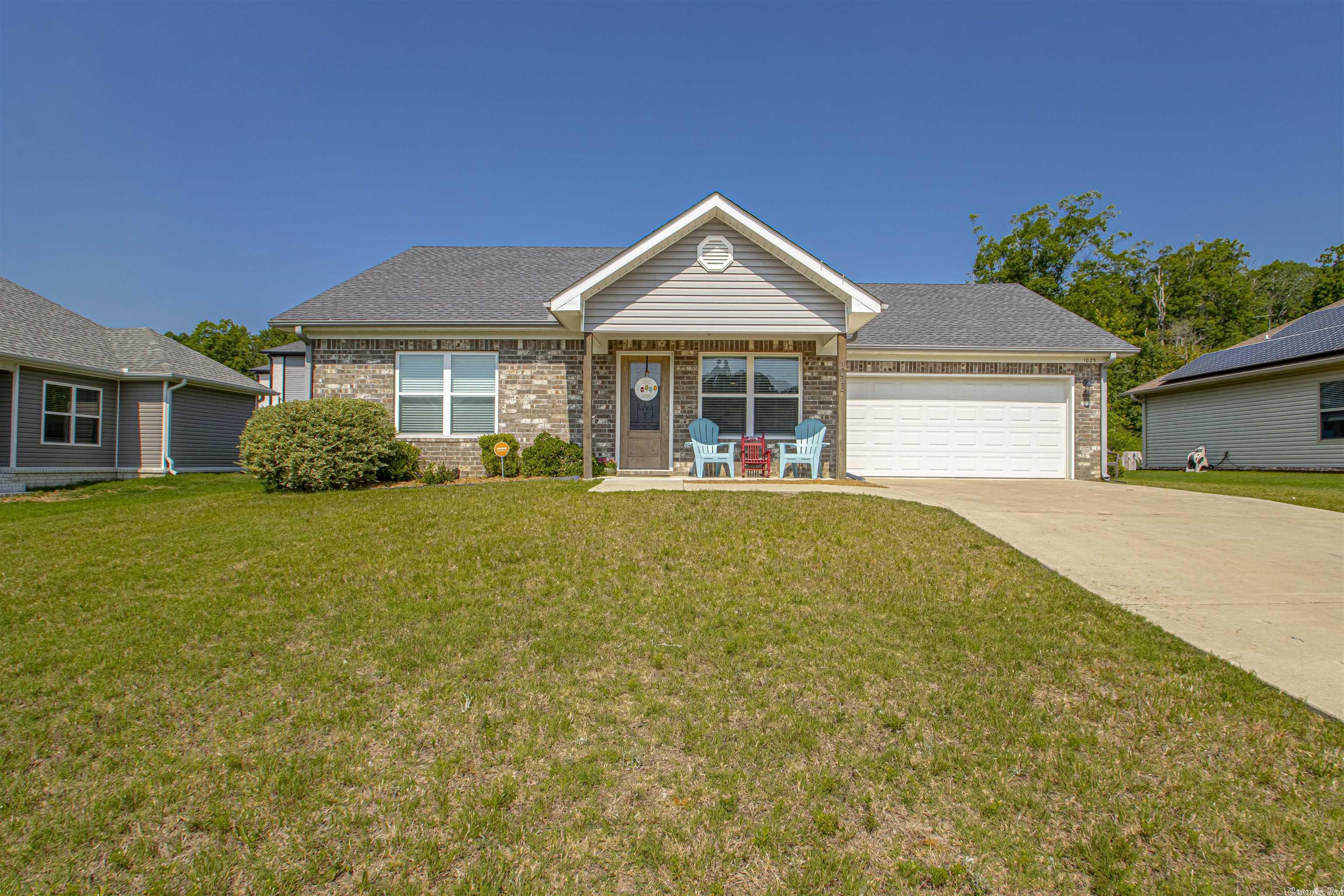 Don't miss out on this Beautiful 4 bedroom home, located just outside the city of Benton. Very quiet yet not far from dining and shopping. This home offers a split floor plan, with an over sized primary bedroom. The Living Room, Kitchen and Dining are open to one another.  This home features a nice sized privacy fenced back yard with patio.