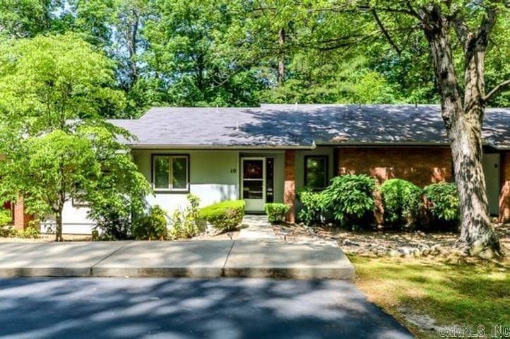 CORTEZ COURTS - Residential