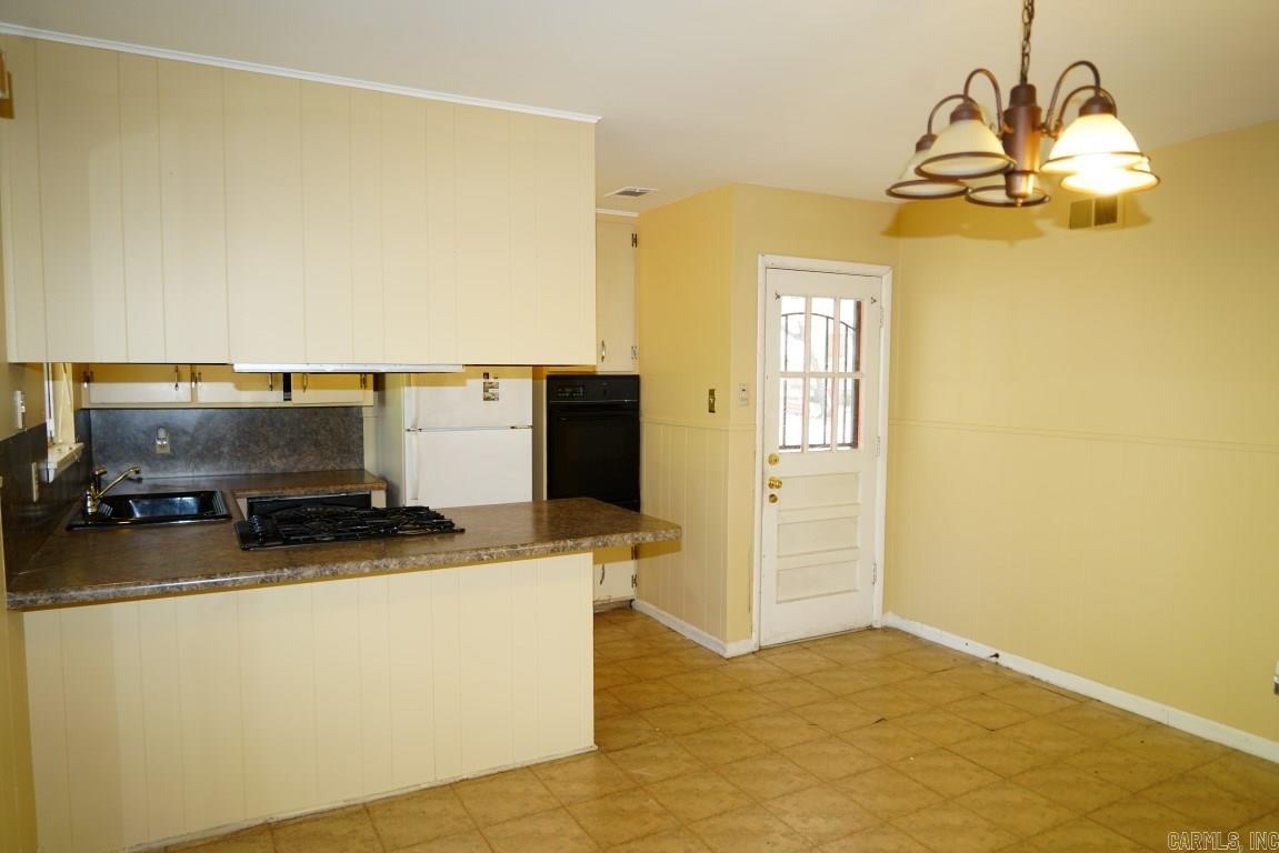 FAIR HILLS - Residential