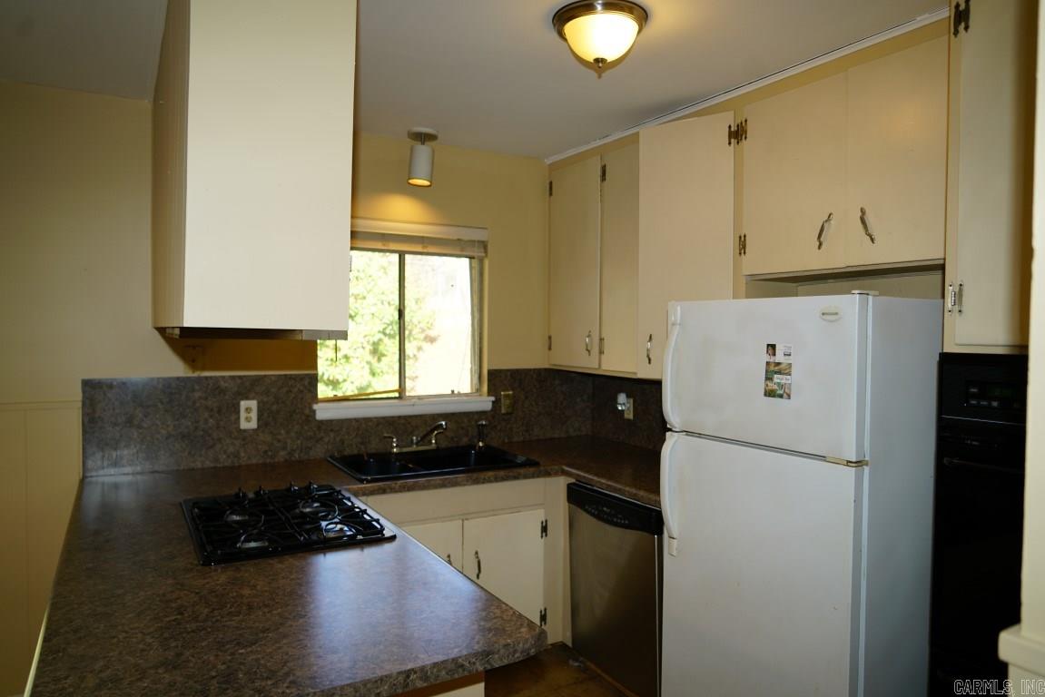 FAIR HILLS - Residential