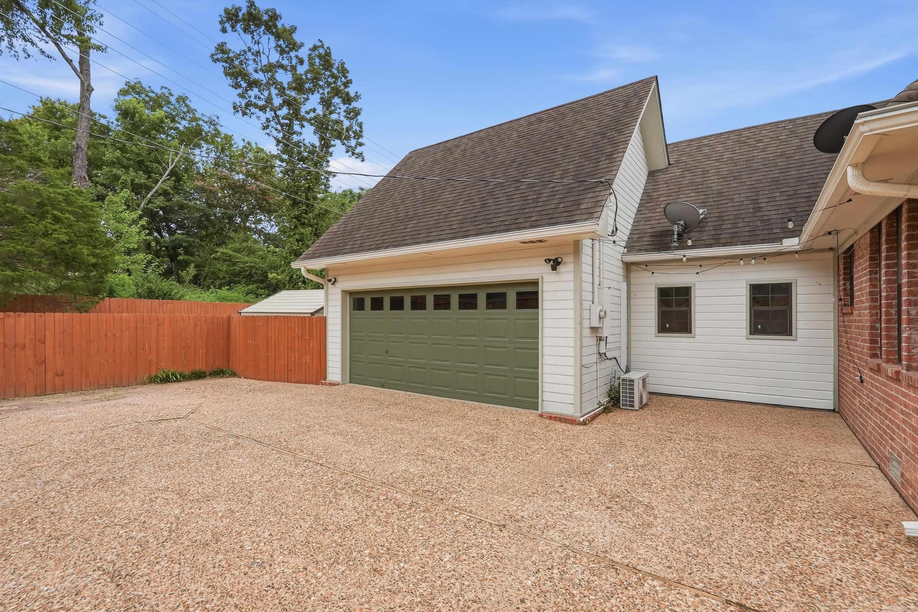 OVERBROOK - Residential