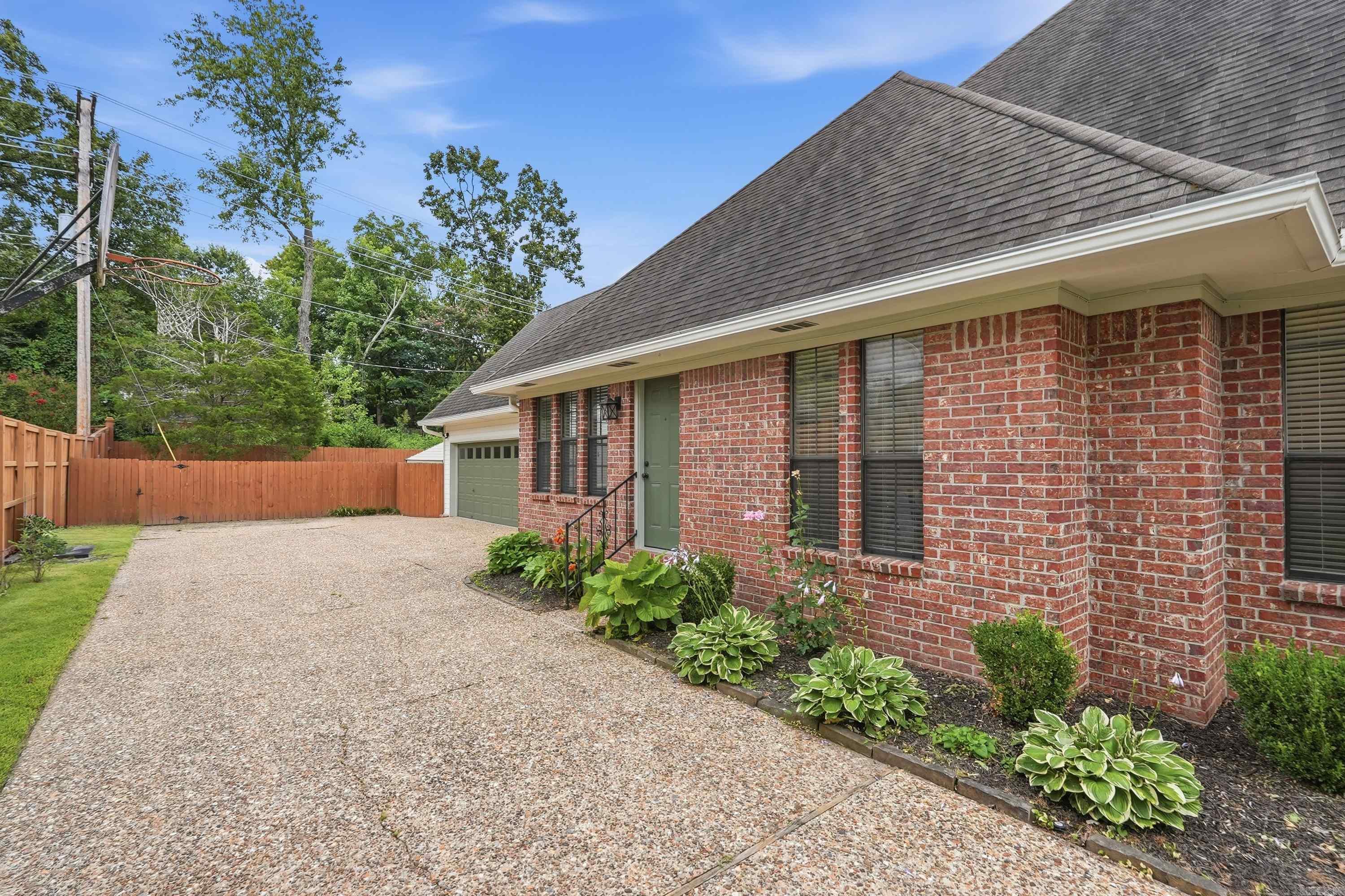 OVERBROOK - Residential
