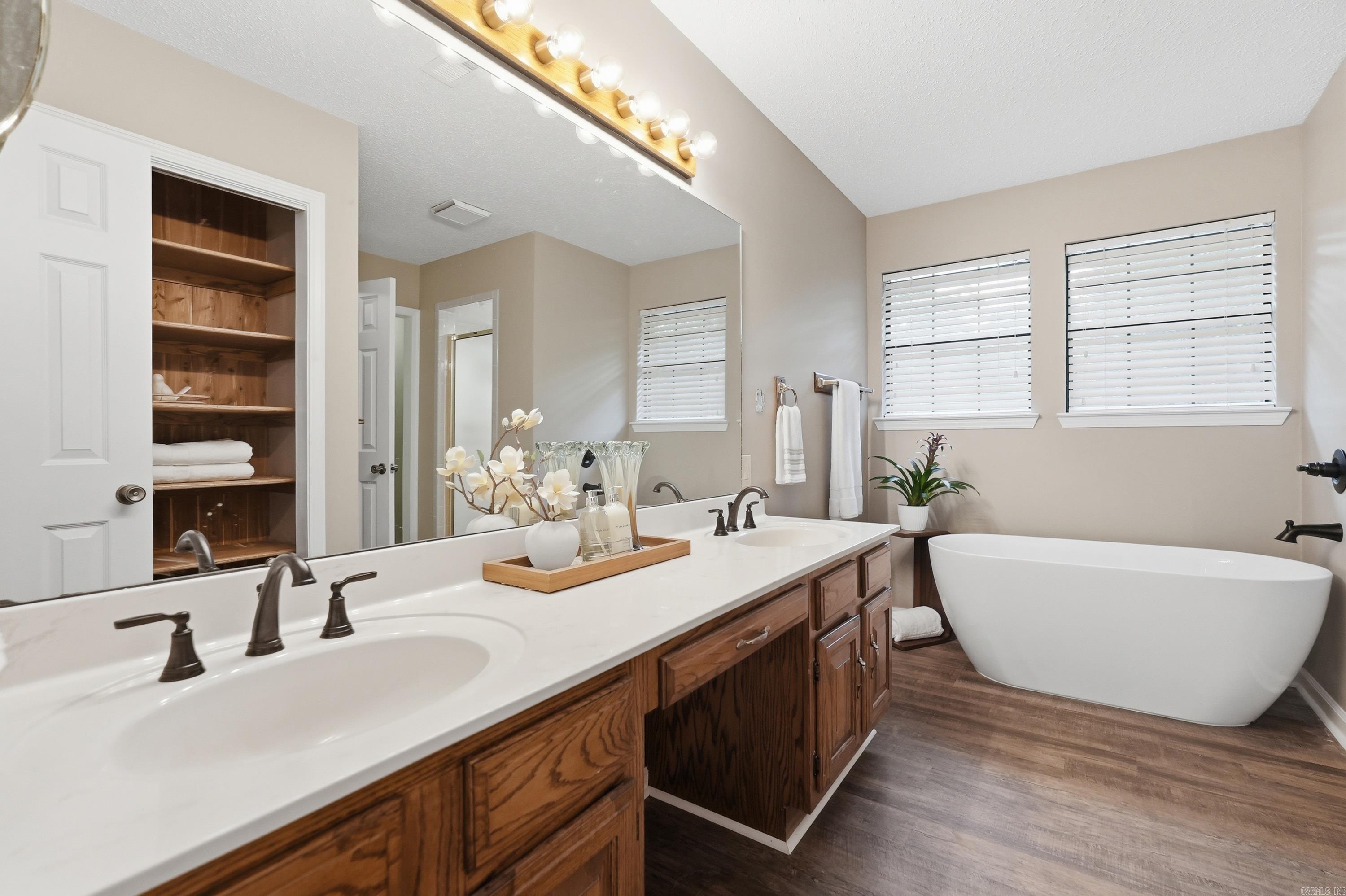 OVERBROOK - Residential