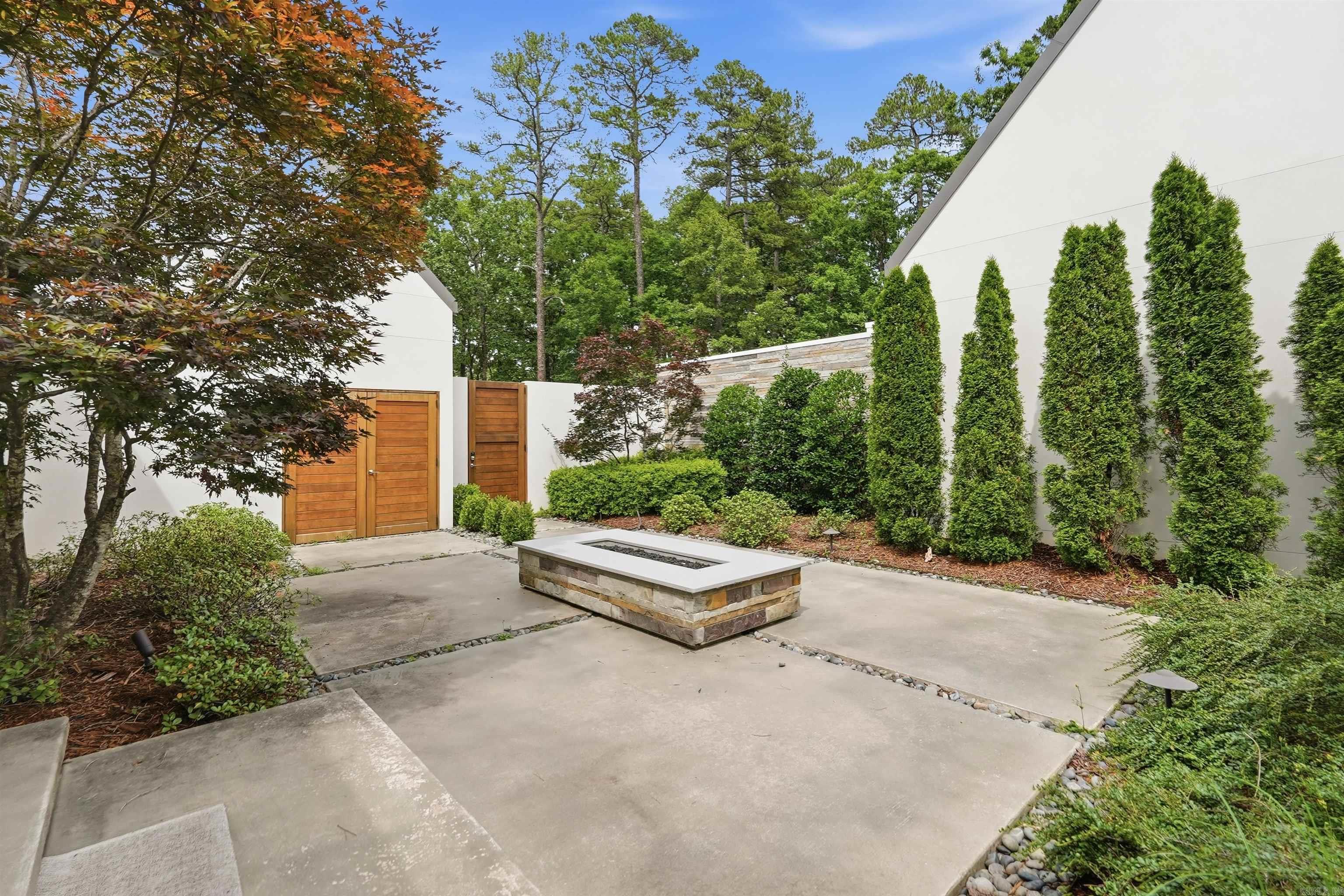 CHENAL VALLEY SOLOGNE CIRCLE - Residential