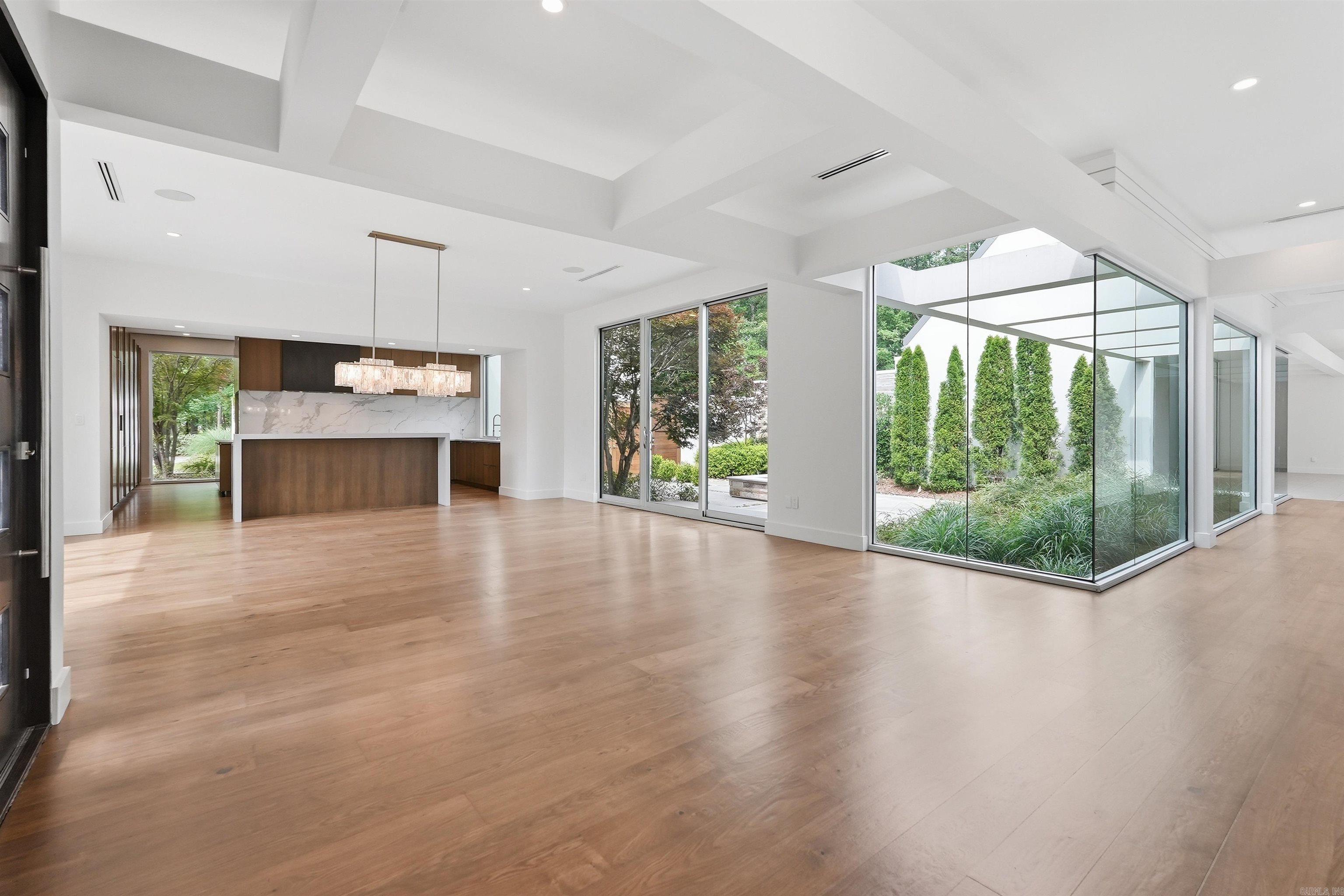 CHENAL VALLEY SOLOGNE CIRCLE - Residential