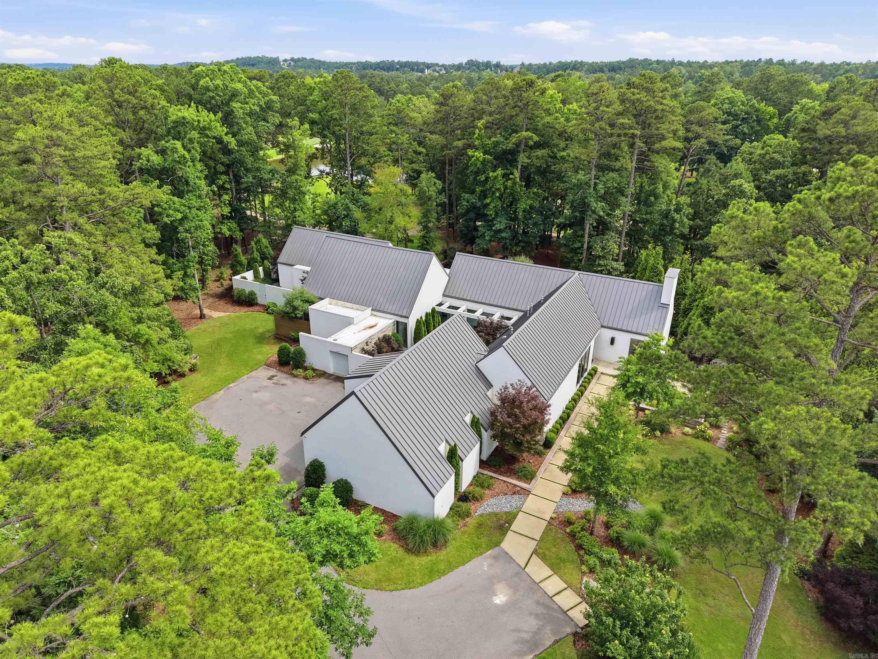 CHENAL VALLEY SOLOGNE CIRCLE - Residential