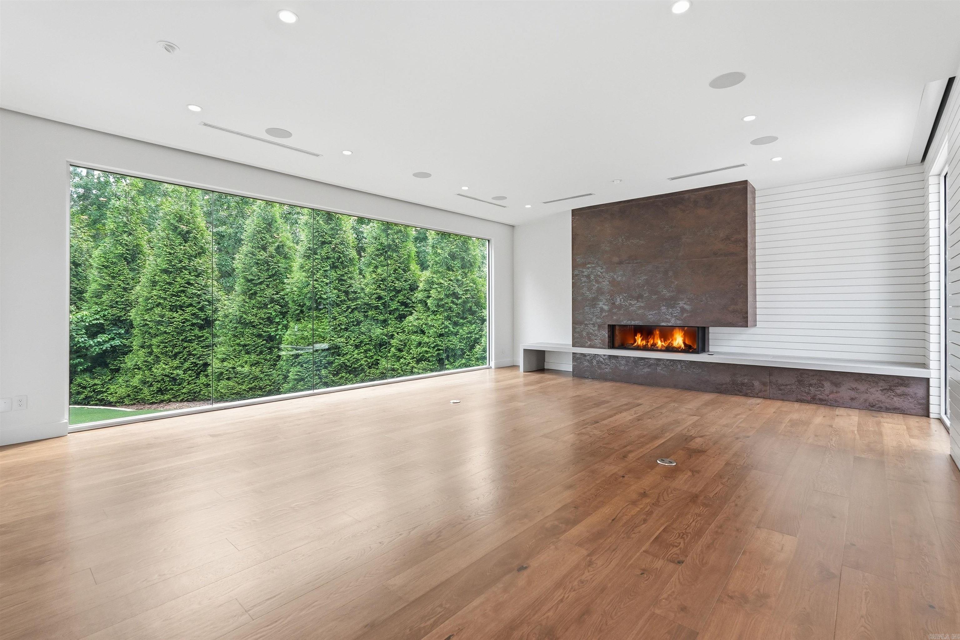 CHENAL VALLEY SOLOGNE CIRCLE - Residential