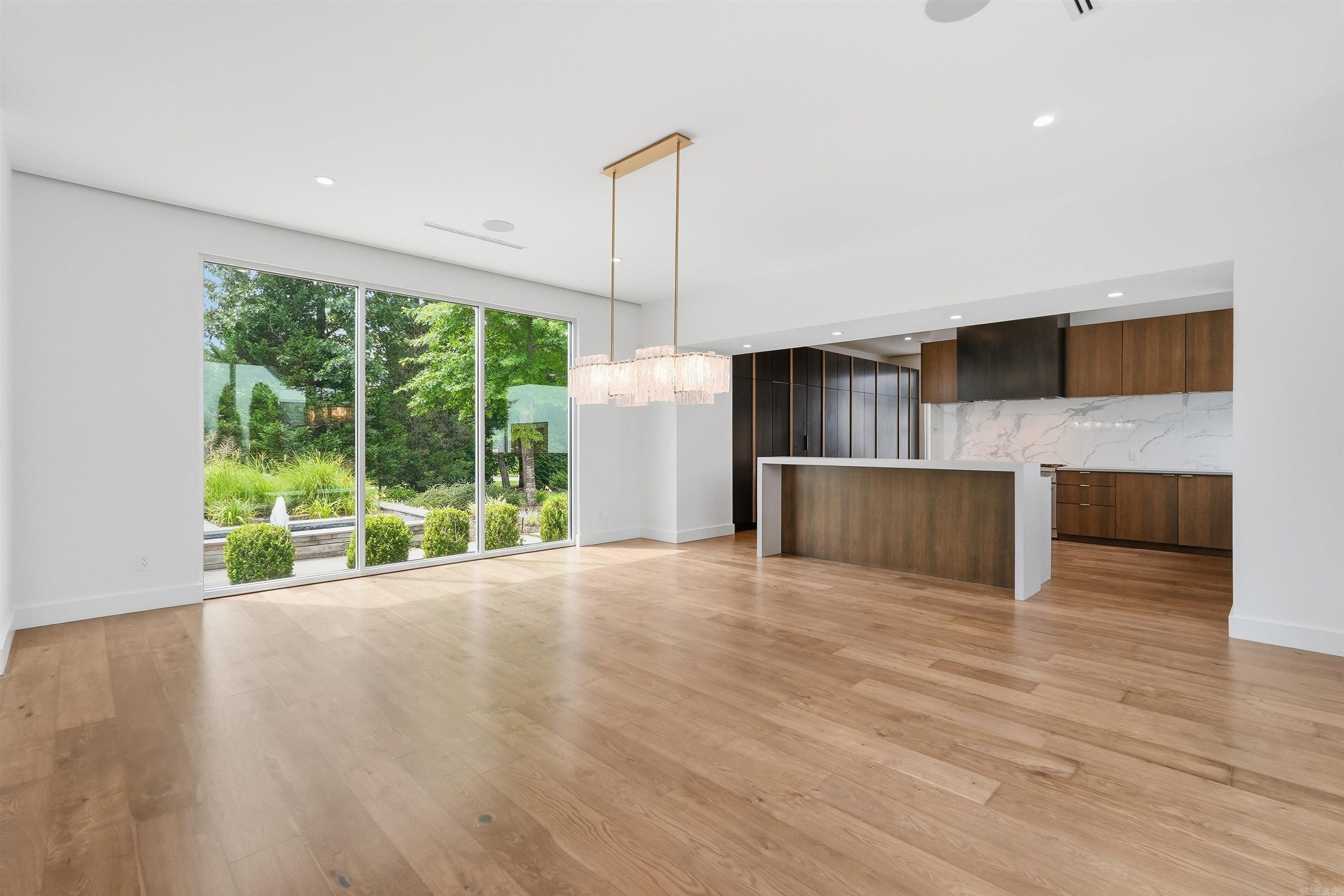 CHENAL VALLEY SOLOGNE CIRCLE - Residential
