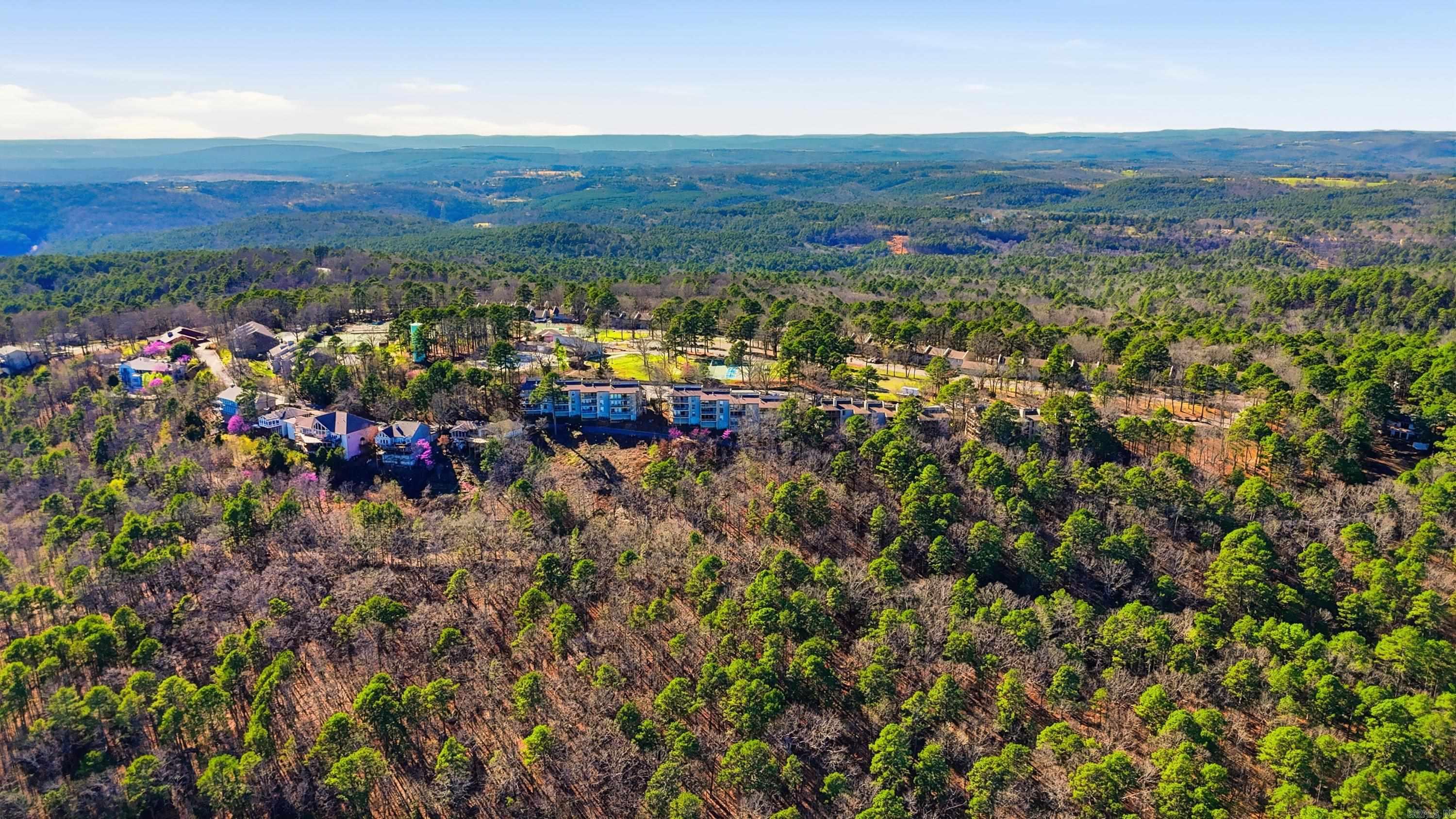 CLIFFSIDE LODGE - Residential