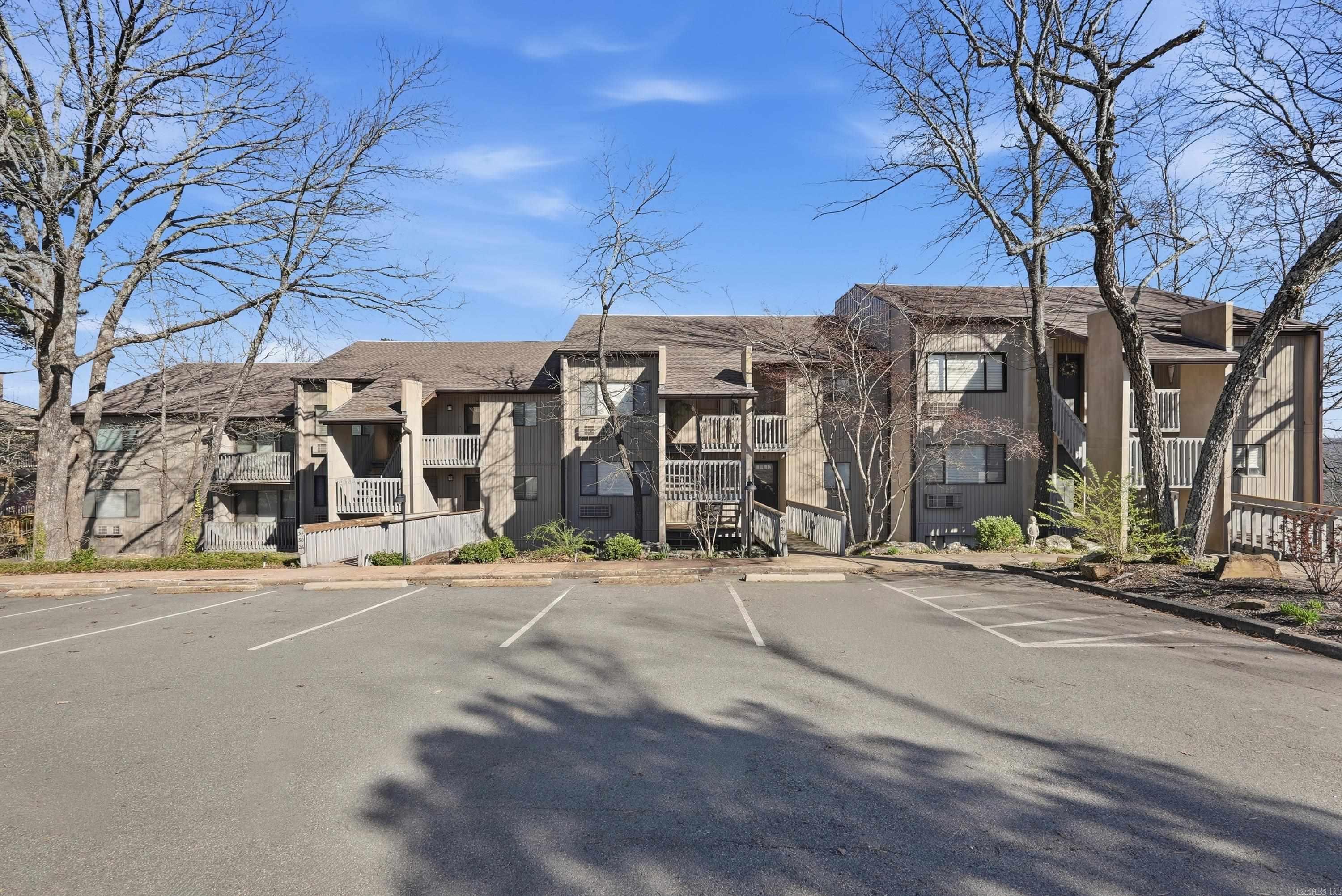 CLIFFSIDE LODGE - Residential
