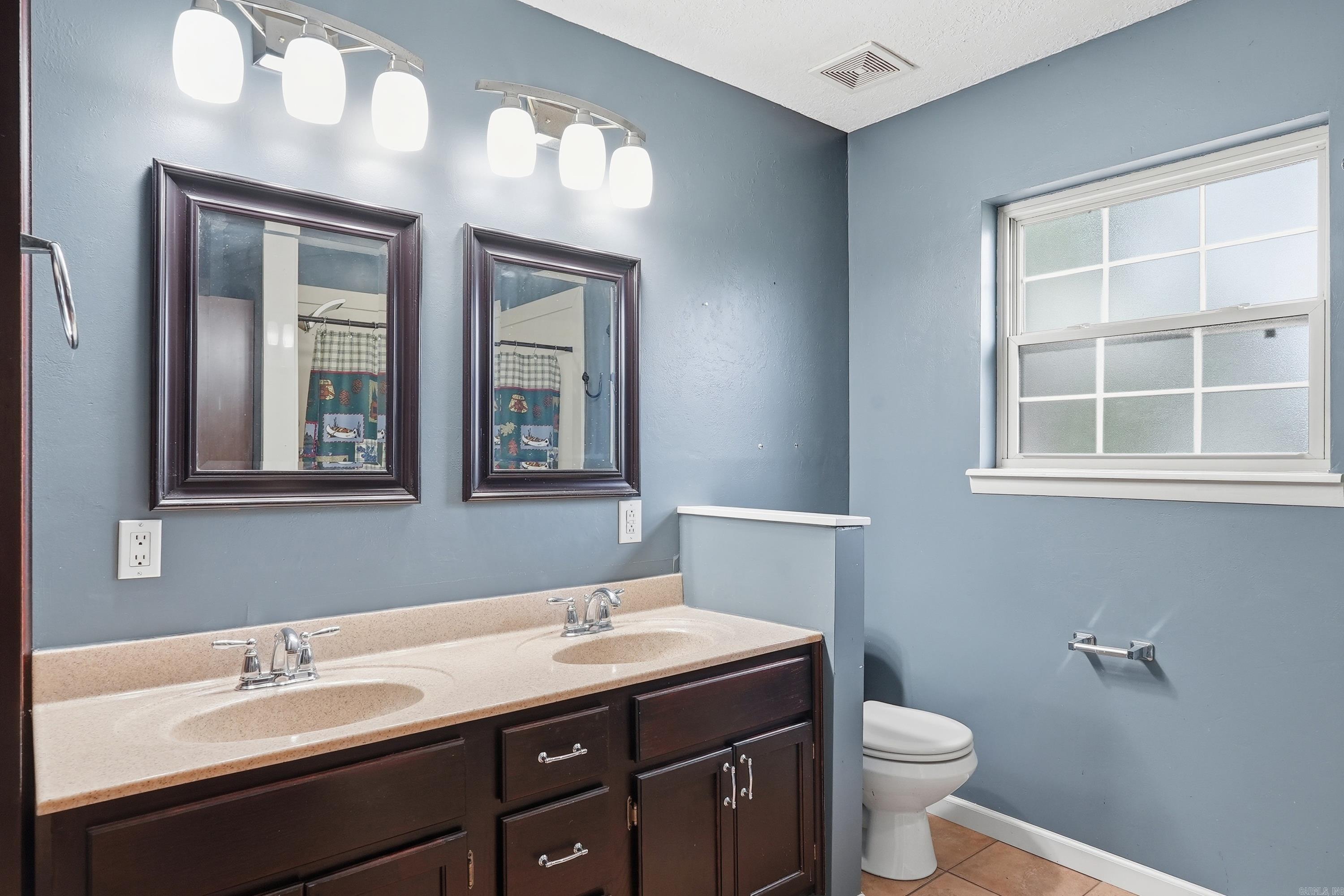 BROADVIEW TERRACE - Residential