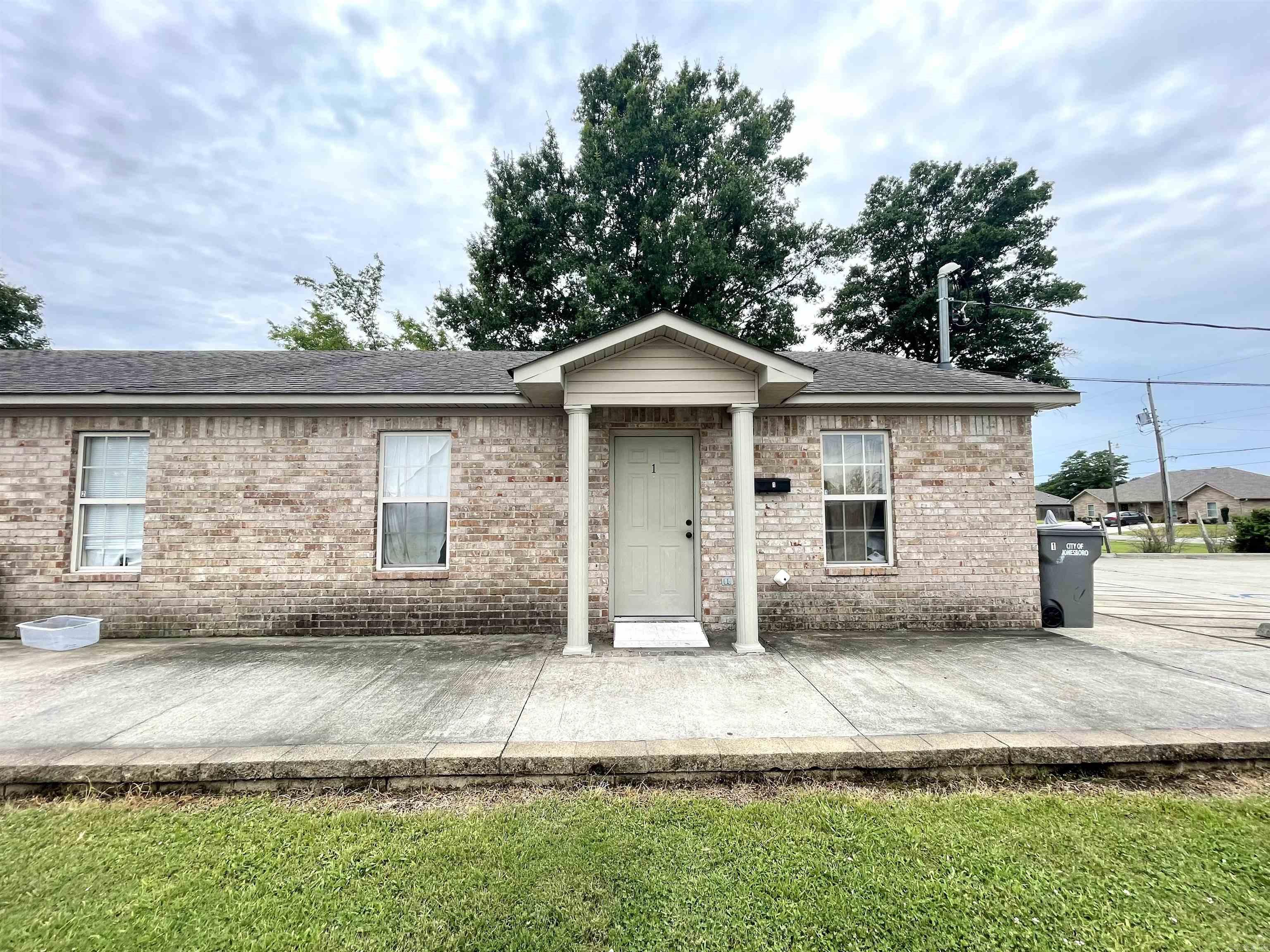 Cobb & Lee - Residential Income