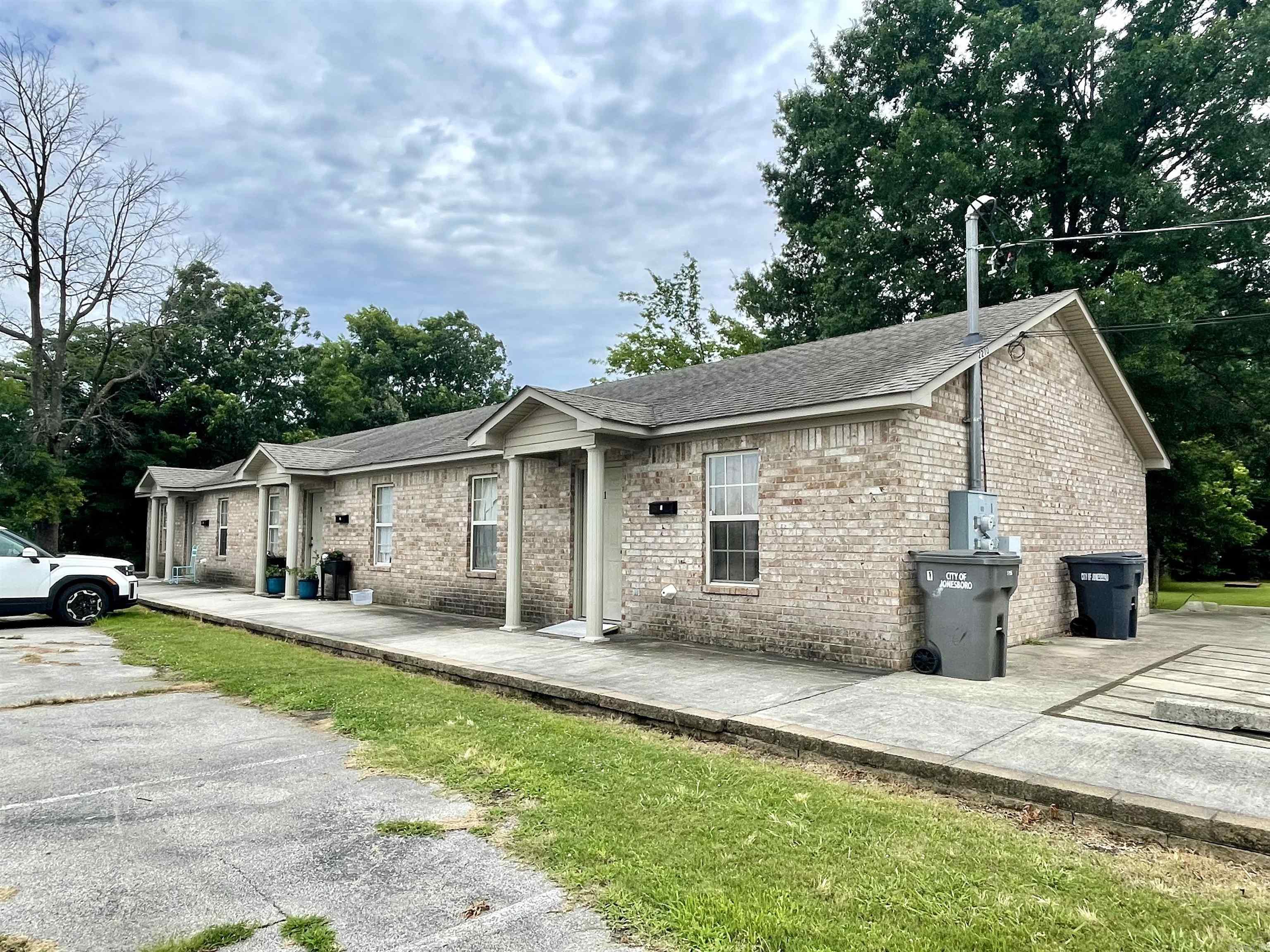 Cobb & Lee - Residential Income