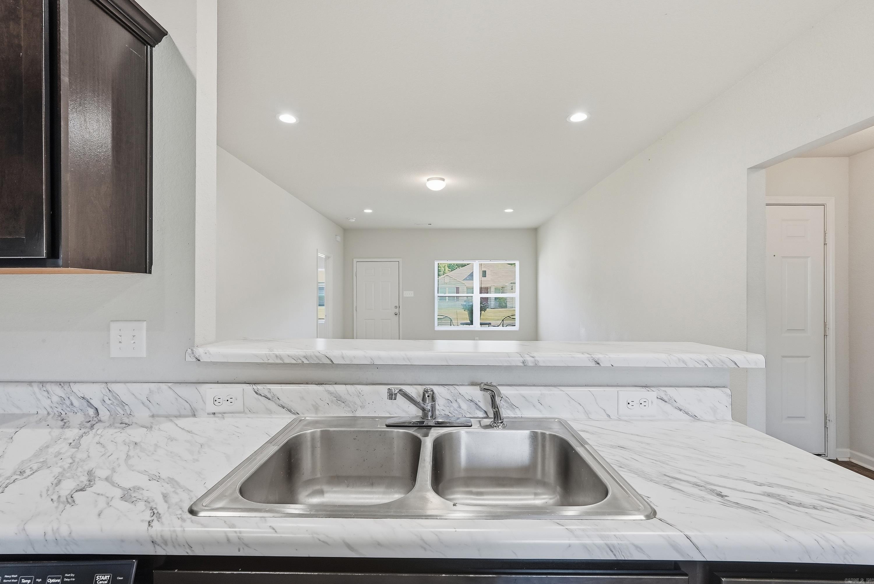 MUSEUM MEADOWS - Residential