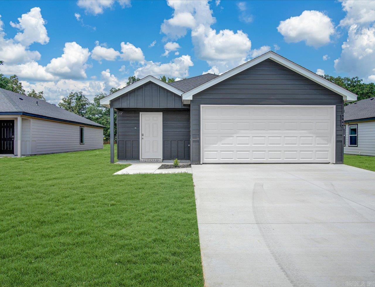 Charming Clinton plan in Moonlight Meadows, located in Ward, AR! TThese new construction homes feature modern finishes for comfortable living!  Homes will have LVP flooring and carpet.  In the kitchen and bathrooms, you’ll find beautiful granite countertops. Each home will feature Hardie® siding per plan. These homes come with a programmable thermostat! 10-year limited Homebuyer’s Warranty! Photos may be stock photos, representative of plan only and may vary as built. Annual taxes is an estimate. Taxes are TBD. HOA fees $300! $75 HOA transfer fee. Special Improvement Tax of $495 annually.