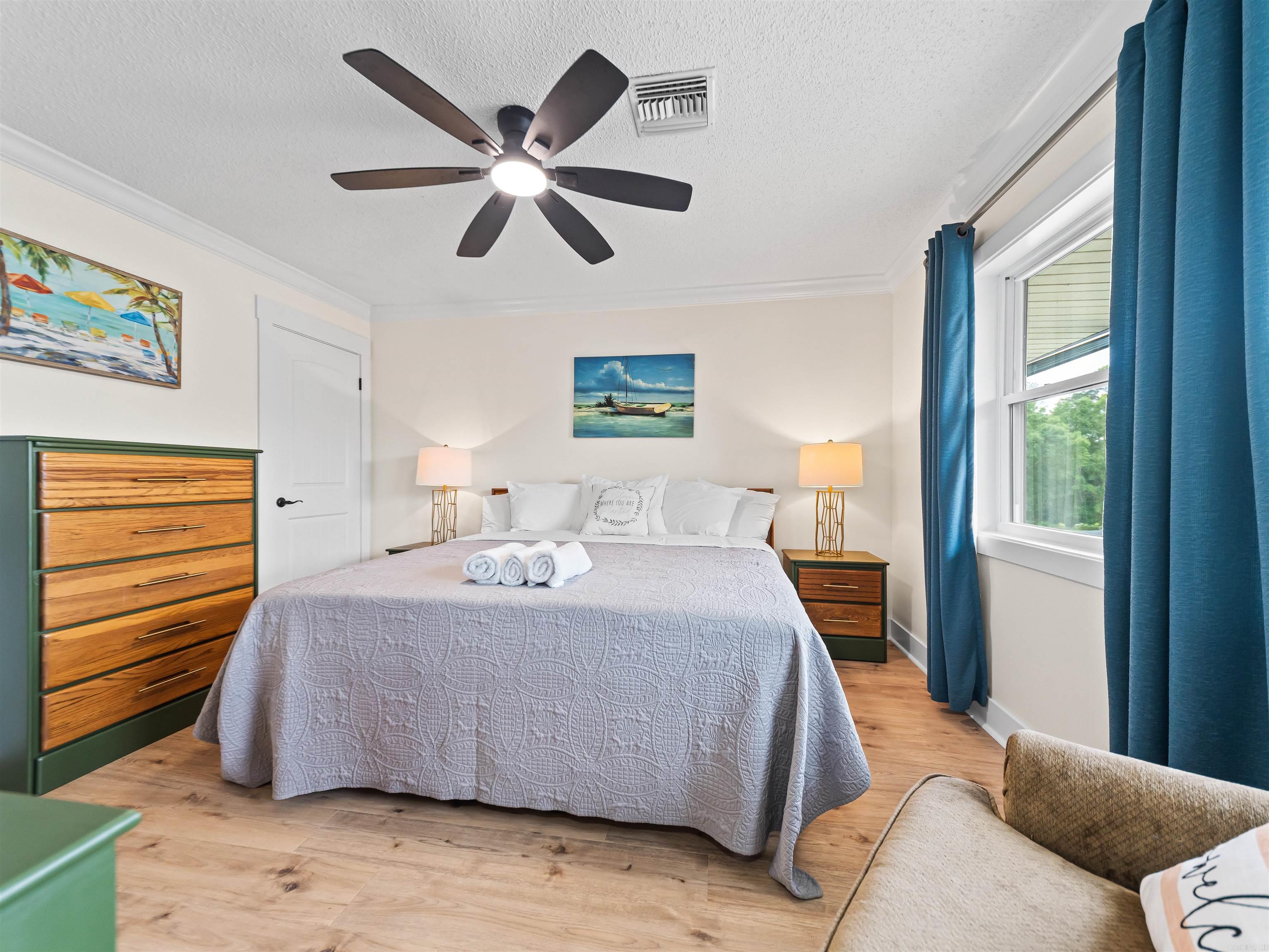 EMERALD ISLE HPR - Residential