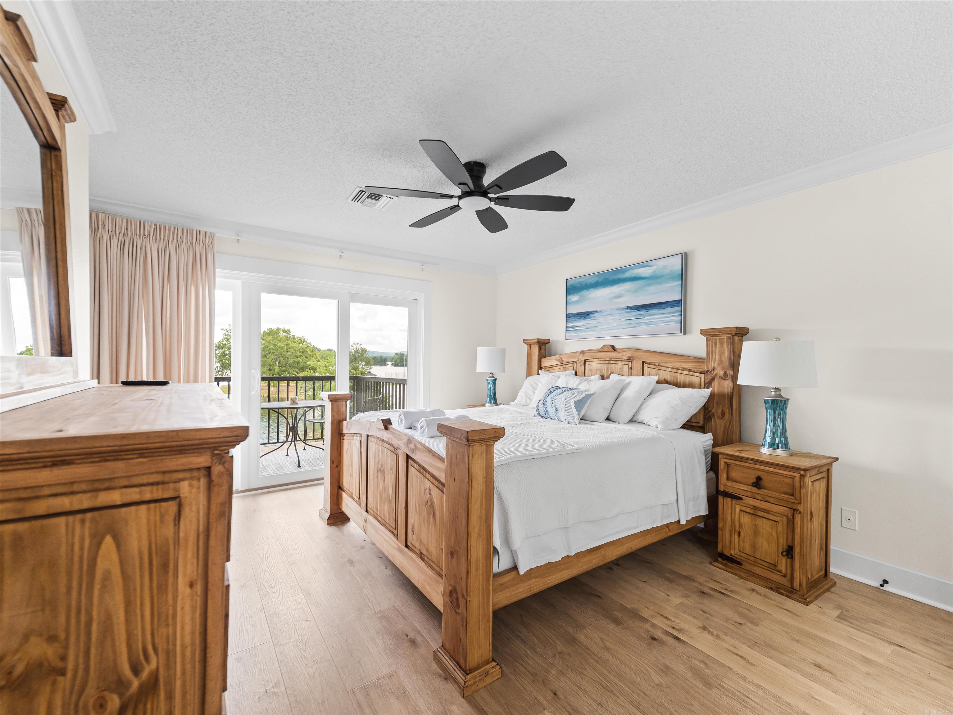 EMERALD ISLE HPR - Residential